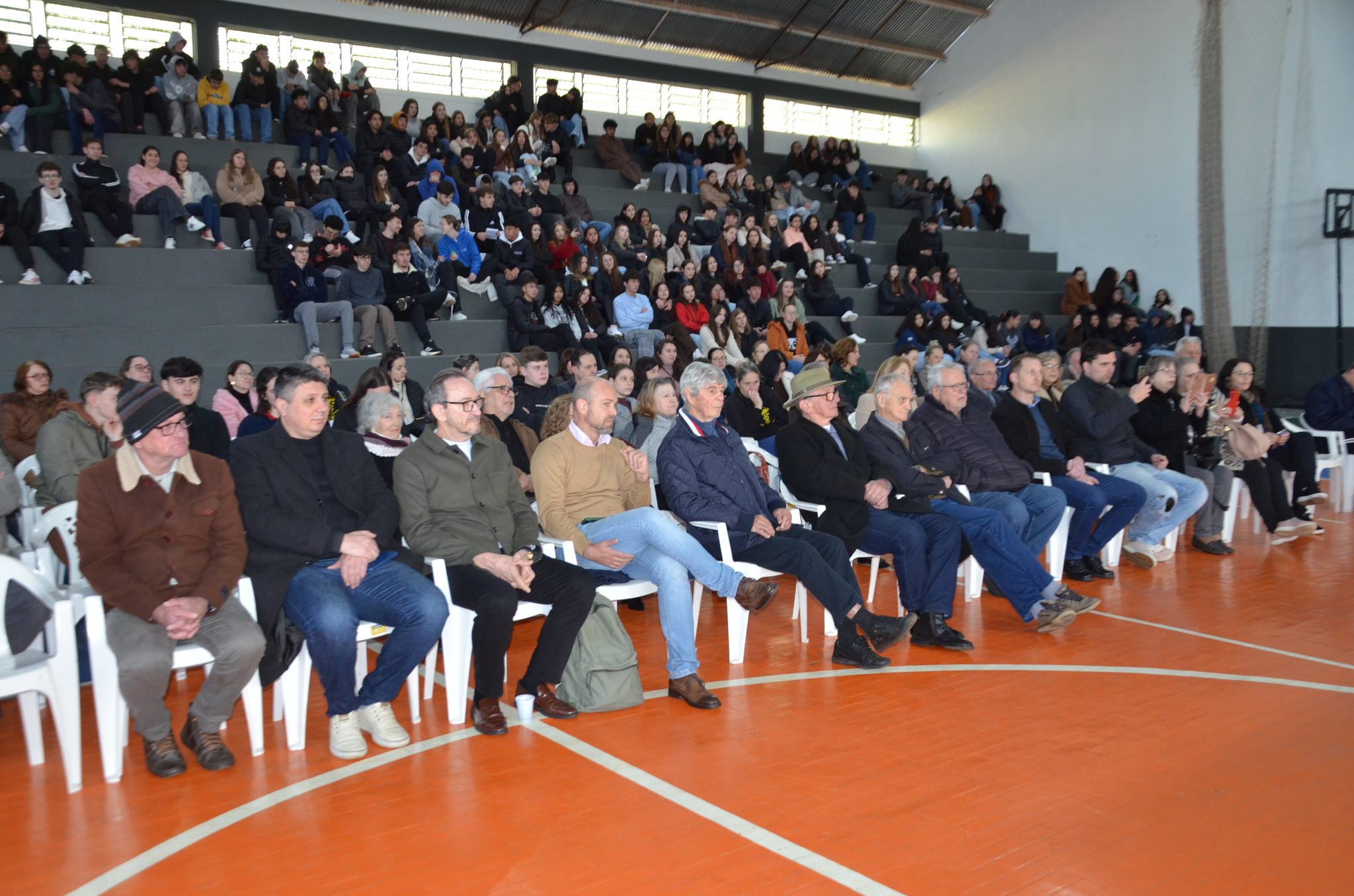 FW- Lançamento do livro “62 Anos da Escola Estadual Técnica José Cañellas – Um Gigante na Educação”