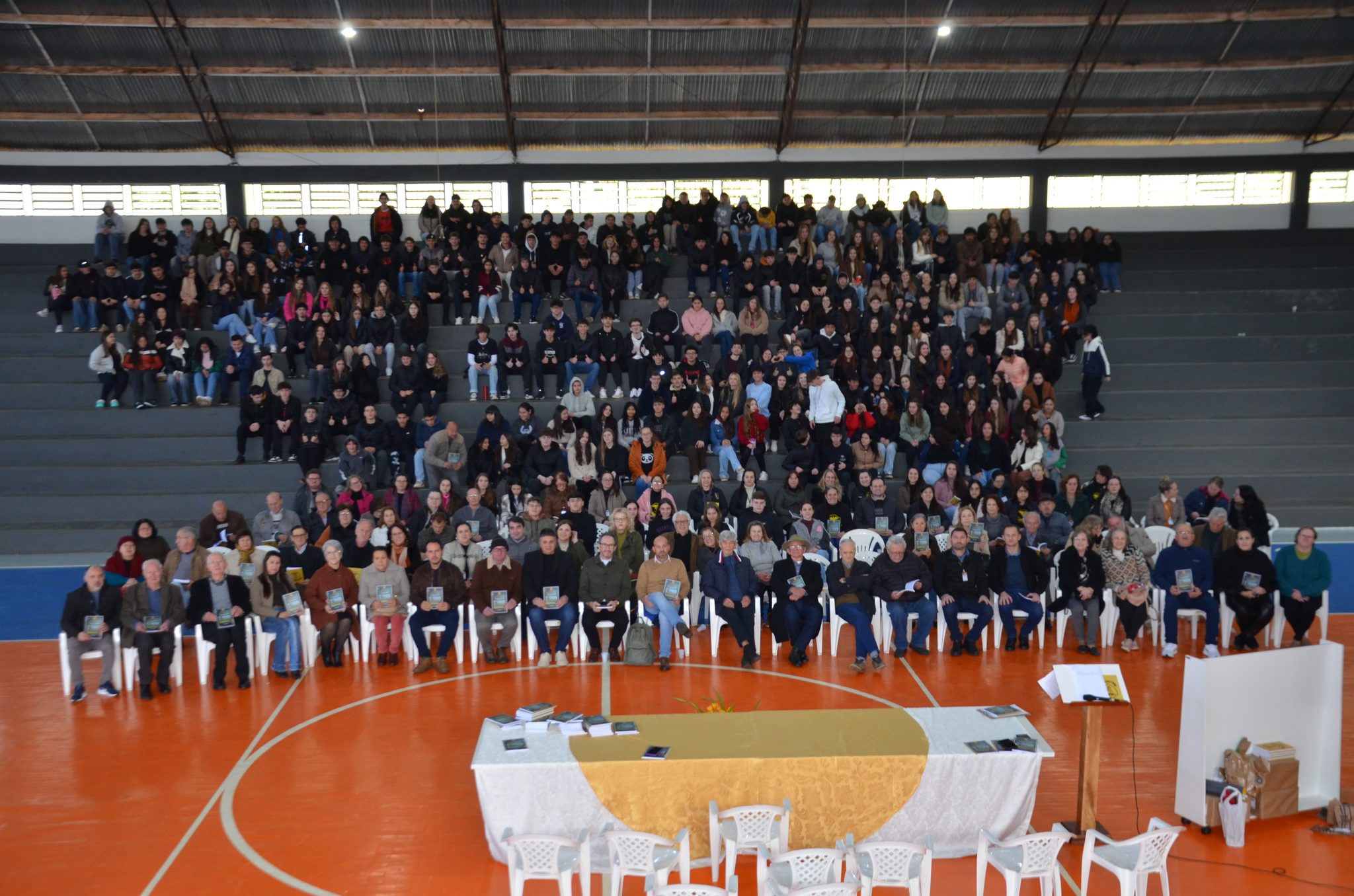 FW- Lançamento do livro “62 Anos da Escola Estadual Técnica José Cañellas – Um Gigante na Educação”