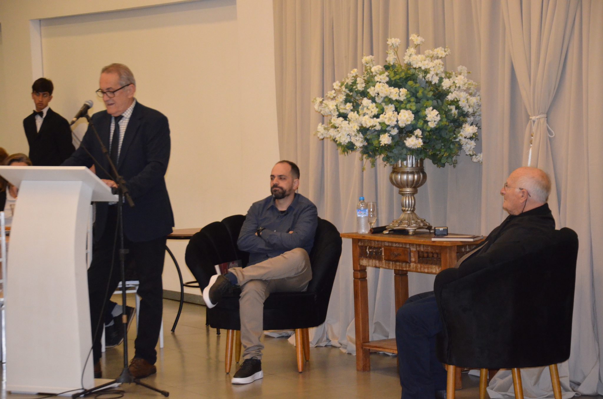 FW - Lançamento do Livro Troncos da Família Botton