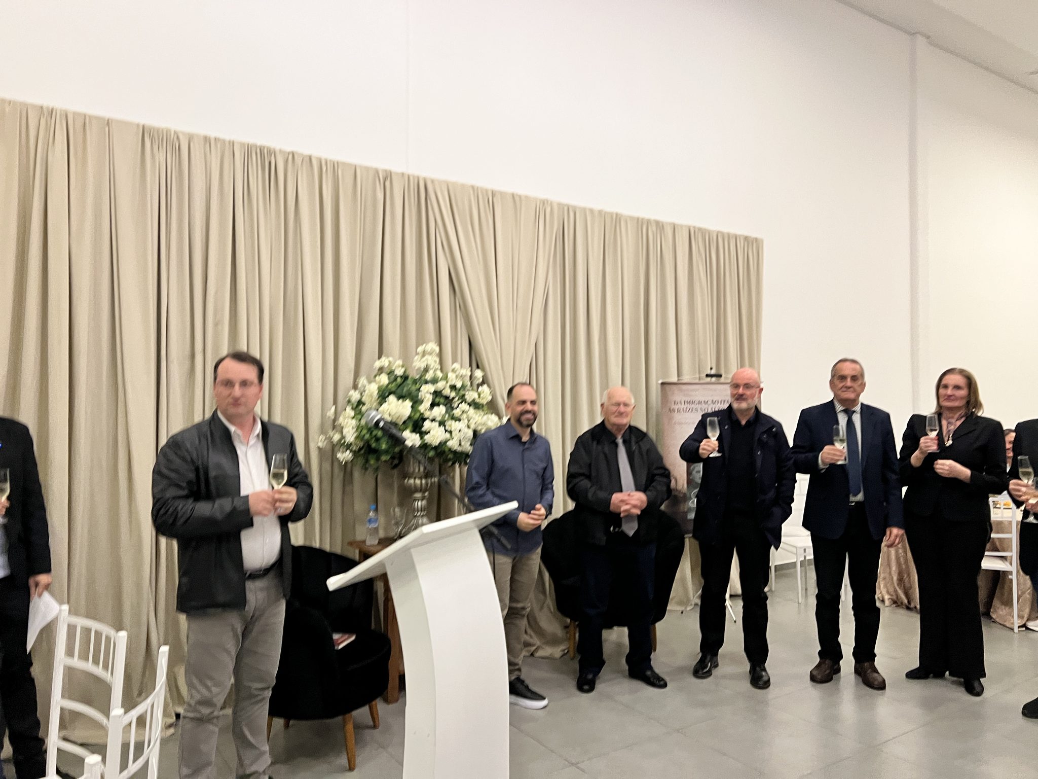 FW - Lançamento do Livro Troncos da Família Botton