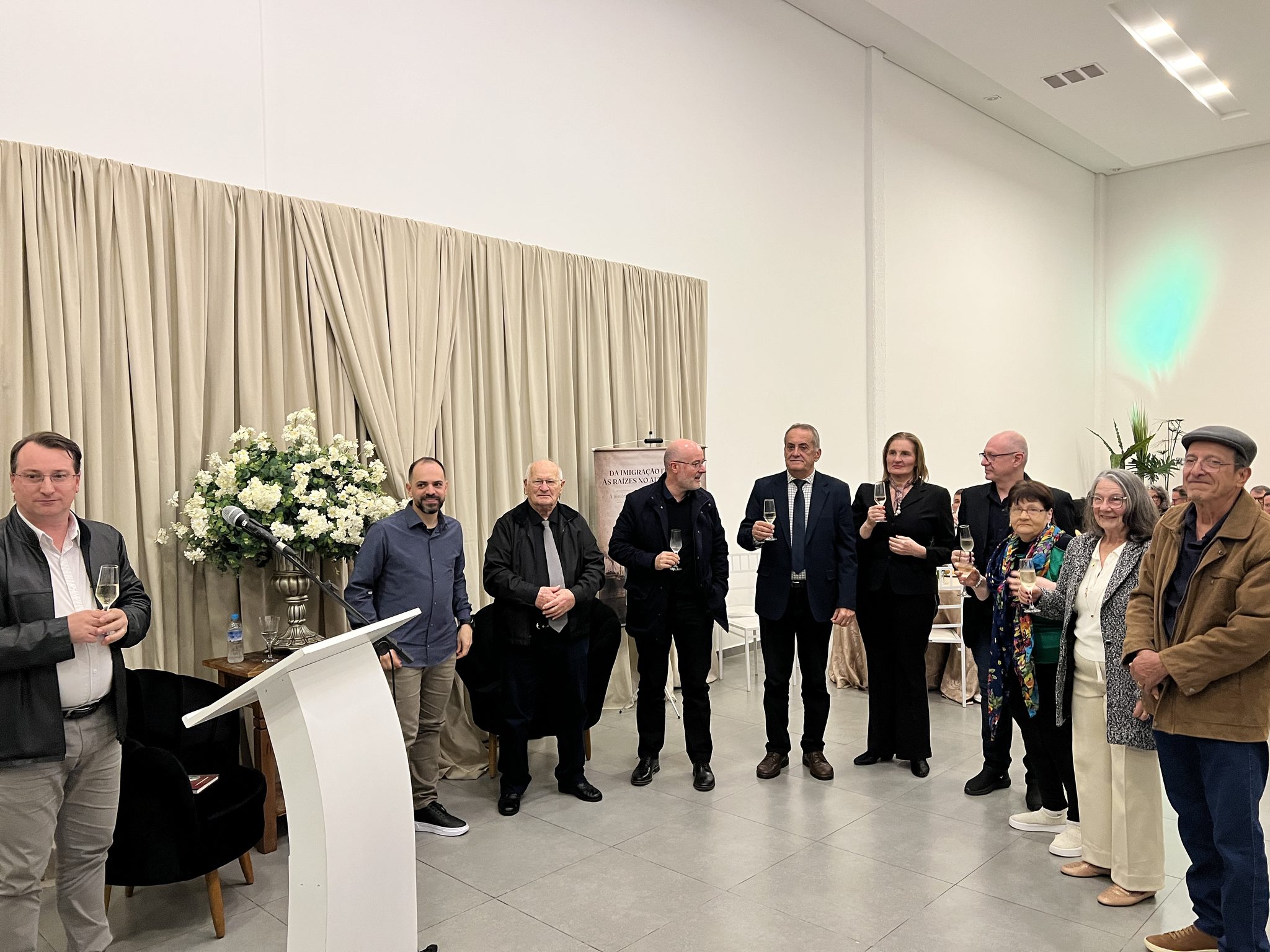 FW - Lançamento do Livro Troncos da Família Botton