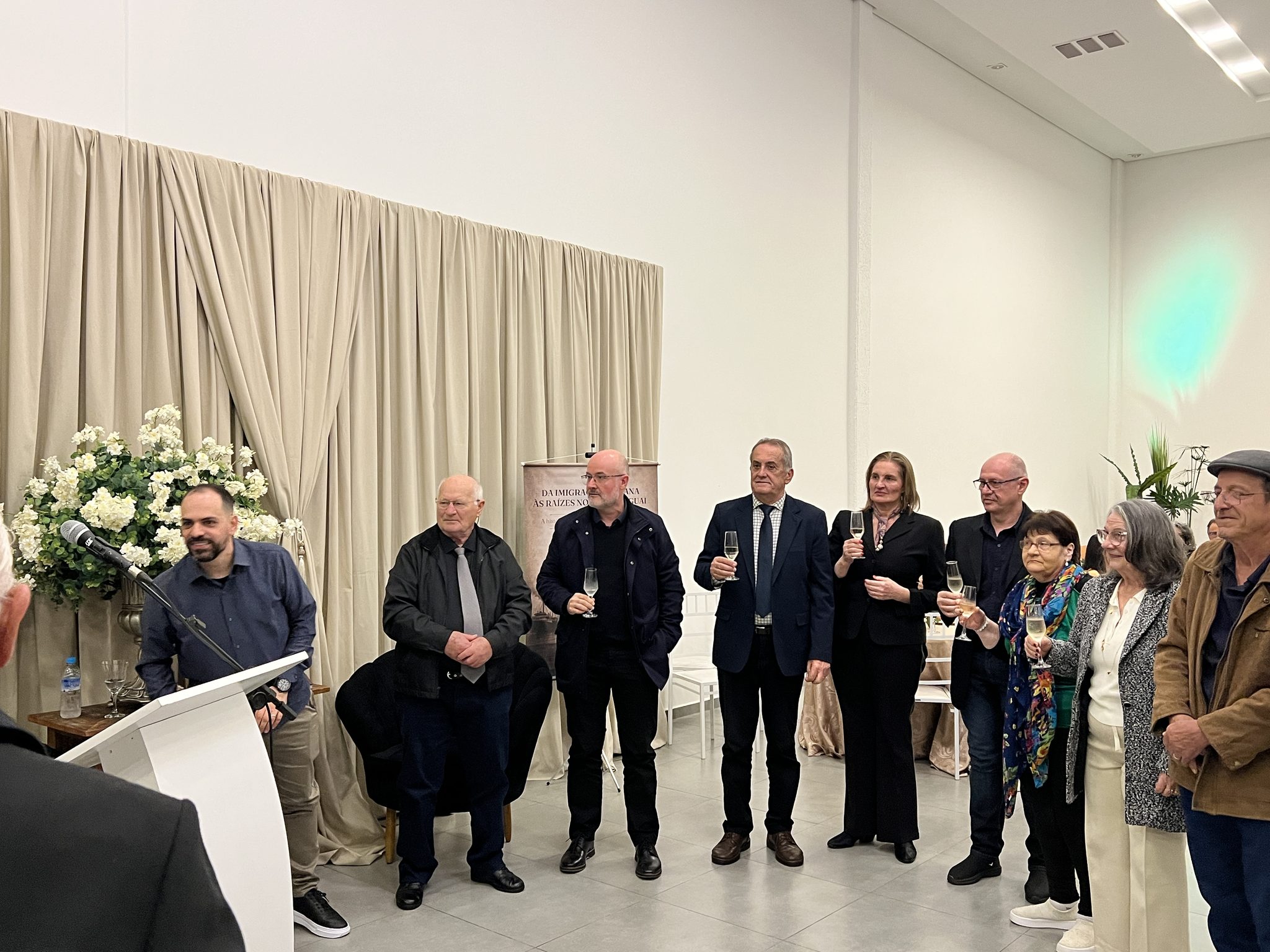 FW - Lançamento do Livro Troncos da Família Botton