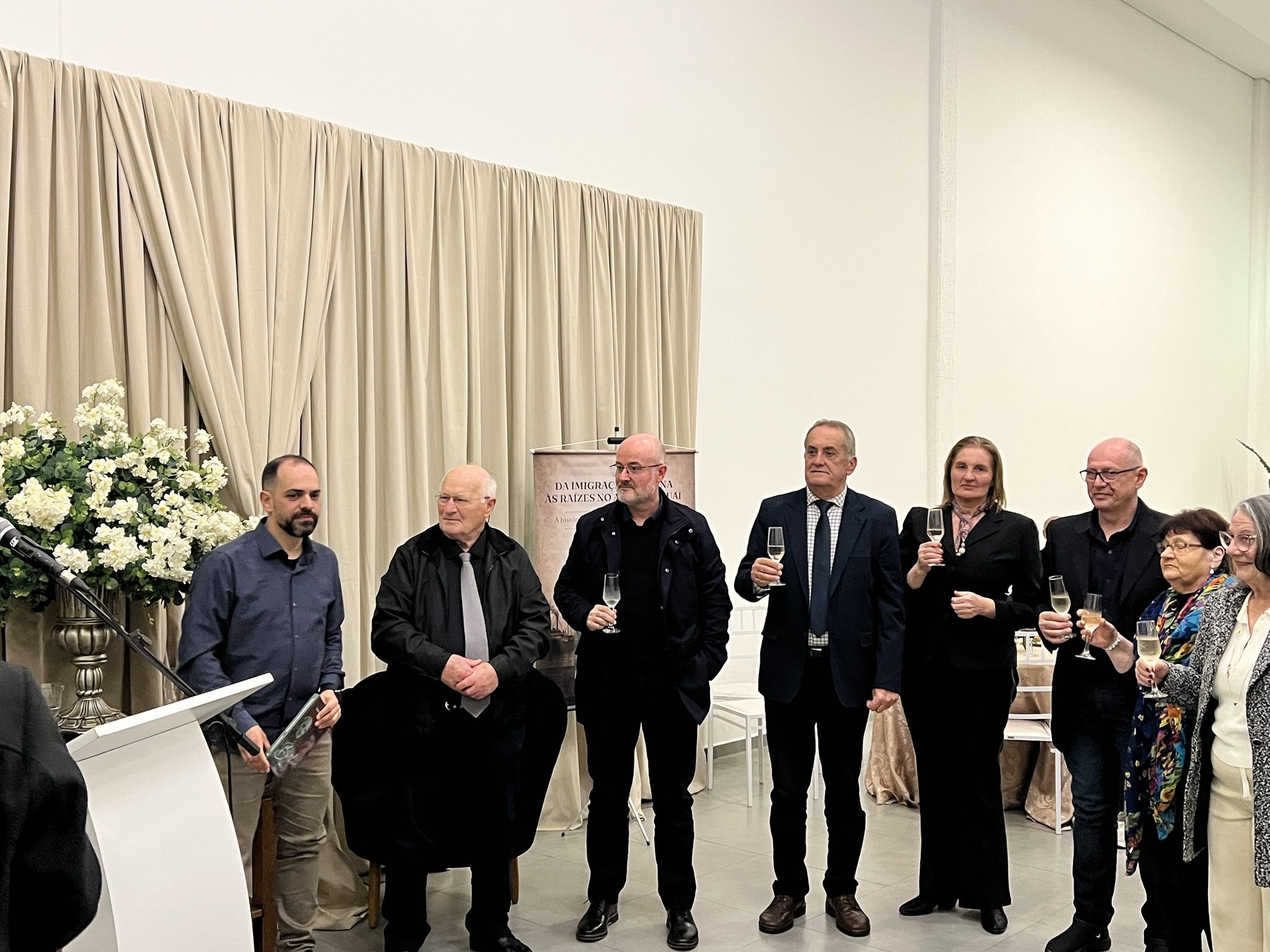 FW - Lançamento do Livro Troncos da Família Botton