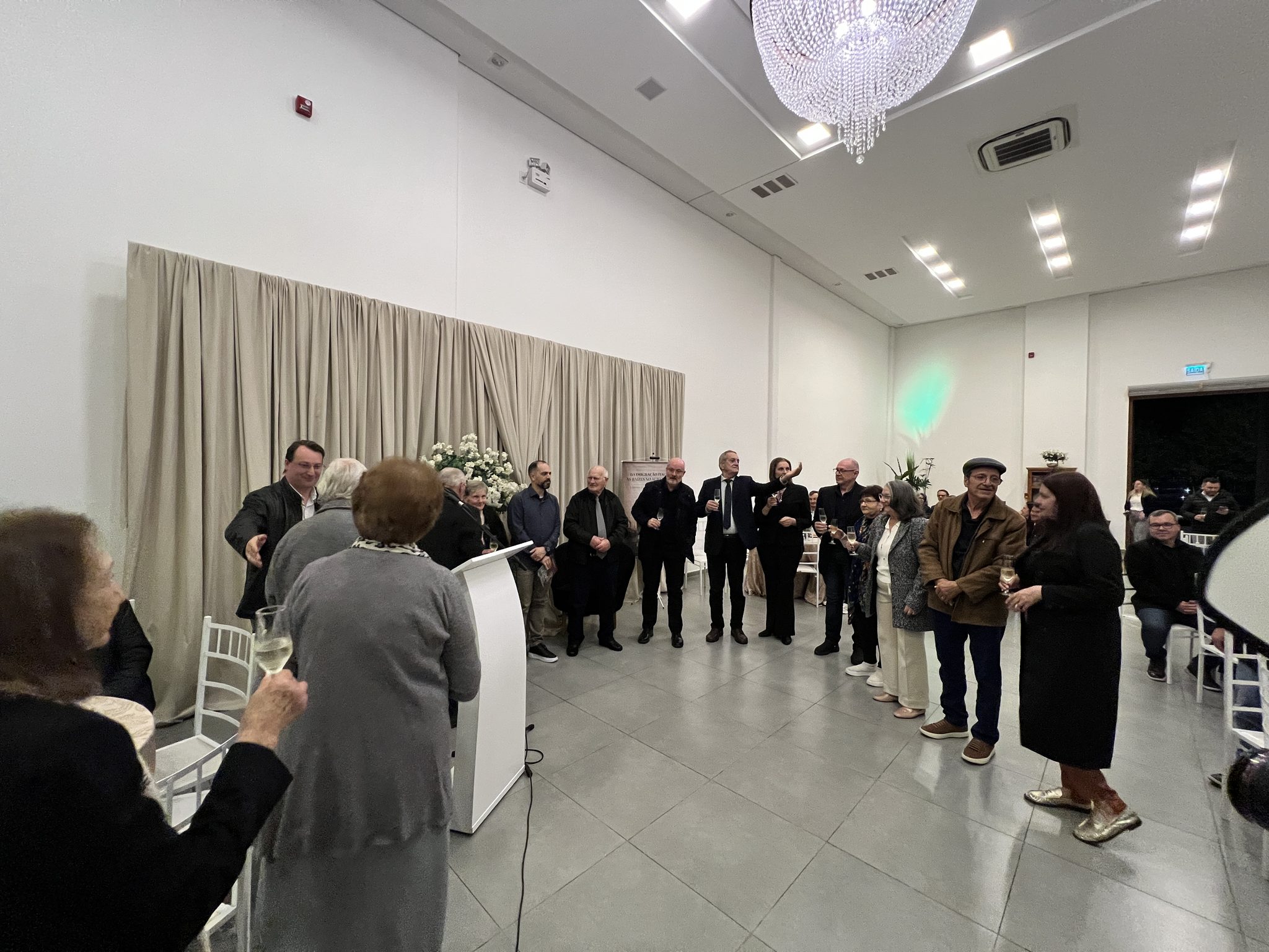 FW - Lançamento do Livro Troncos da Família Botton