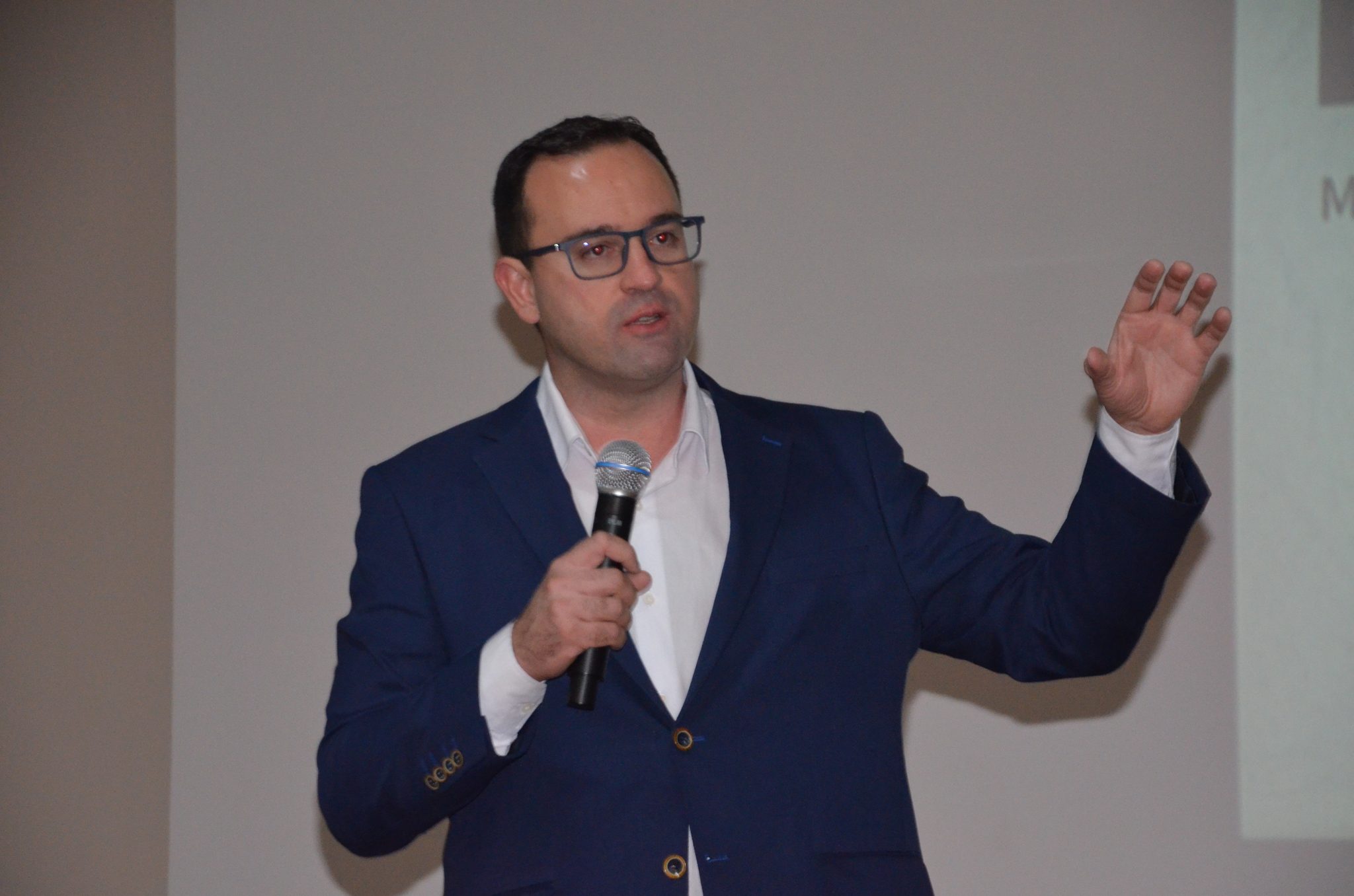 FW - Palestra da AEFW "Caminhos para o Desenvolvimento"