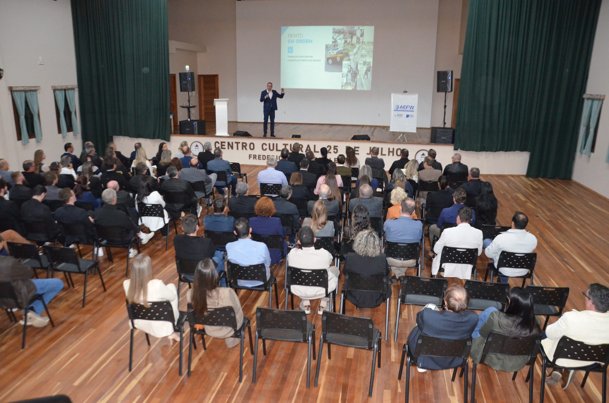 FW - Palestra da AEFW "Caminhos para o Desenvolvimento"