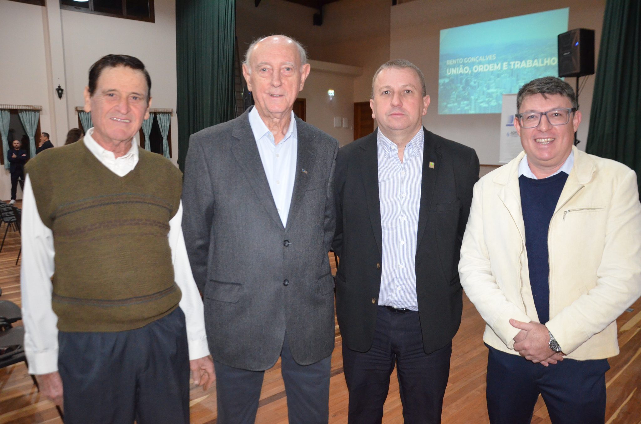 FW - Palestra da AEFW "Caminhos para o Desenvolvimento"
