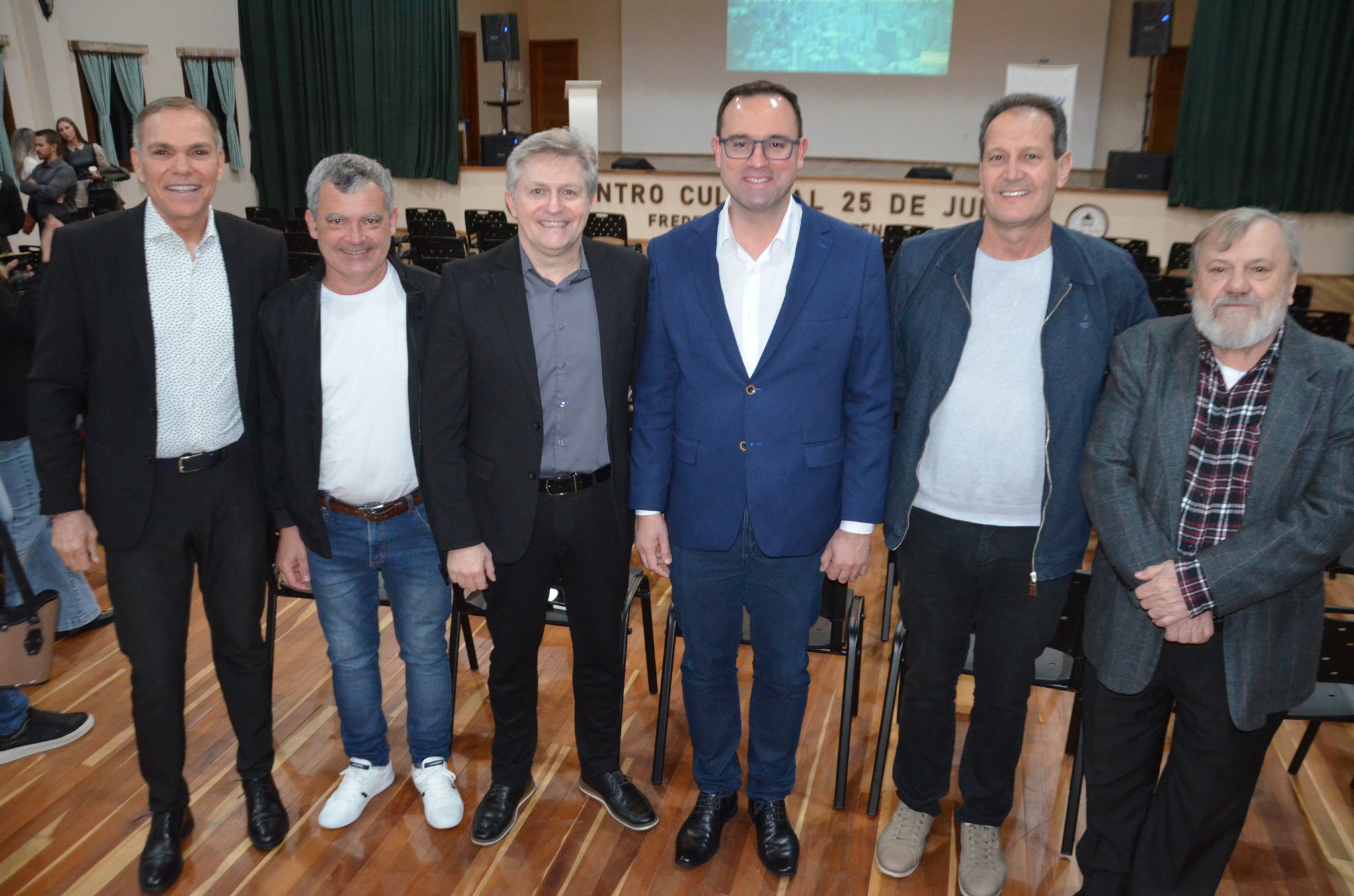 FW - Palestra da AEFW "Caminhos para o Desenvolvimento"
