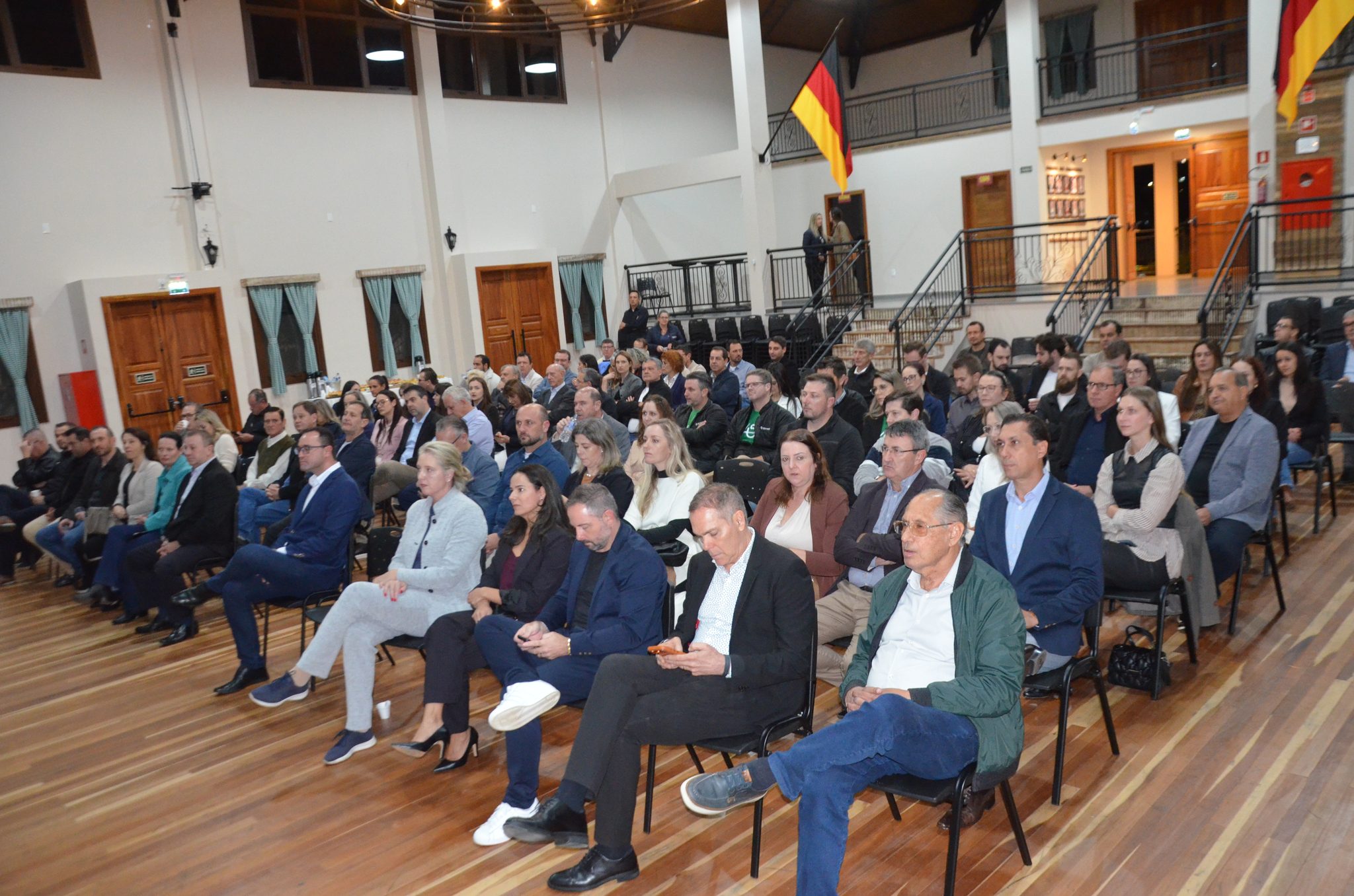 FW - Palestra da AEFW "Caminhos para o Desenvolvimento"