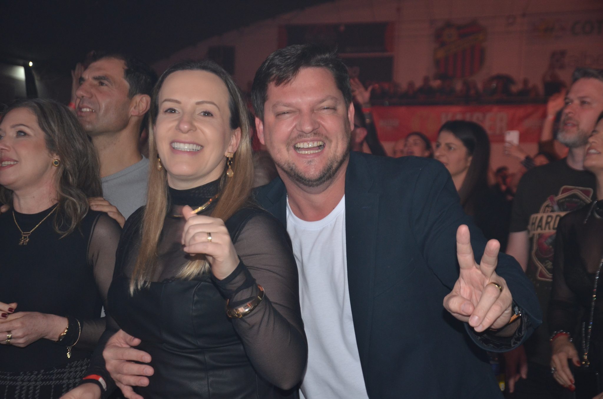 FW- Show Anjos do Hanngar e Reação em Cadeia