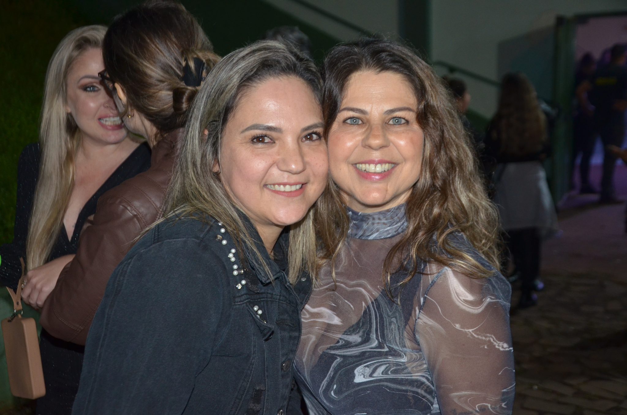 FW- Show Anjos do Hanngar e Reação em Cadeia