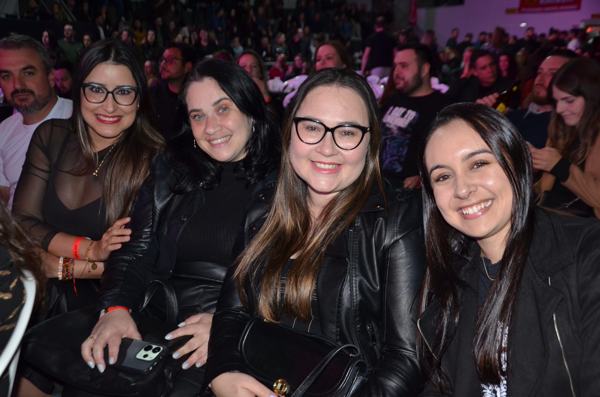 FW- Show Anjos do Hanngar e Reação em Cadeia