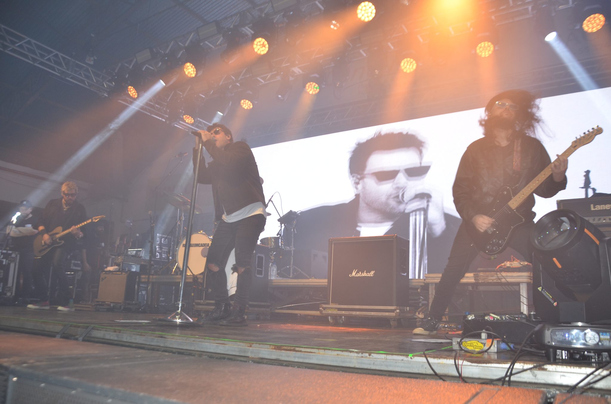 FW- Show Anjos do Hanngar e Reação em Cadeia