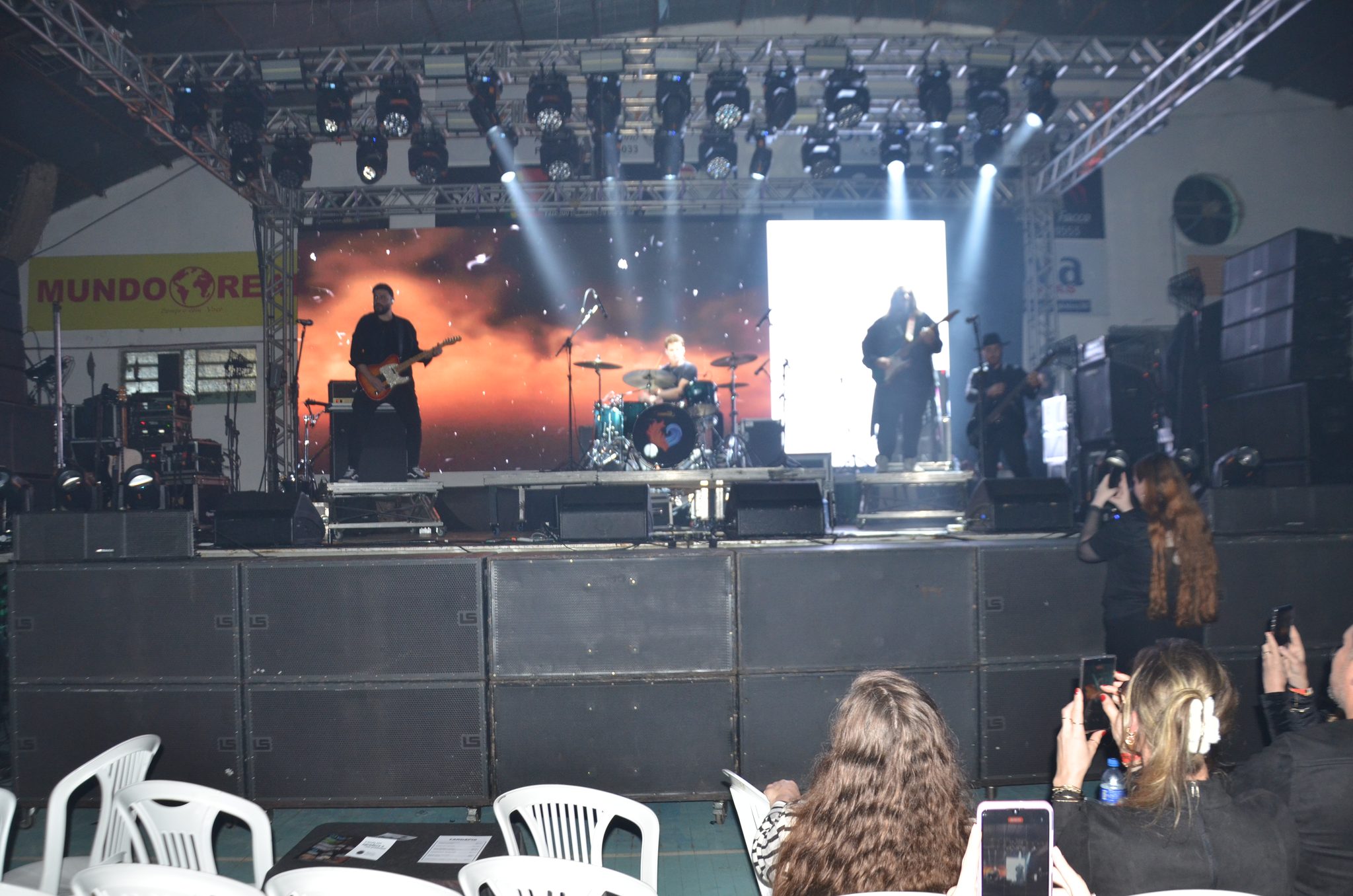 FW- Show Anjos do Hanngar e Reação em Cadeia
