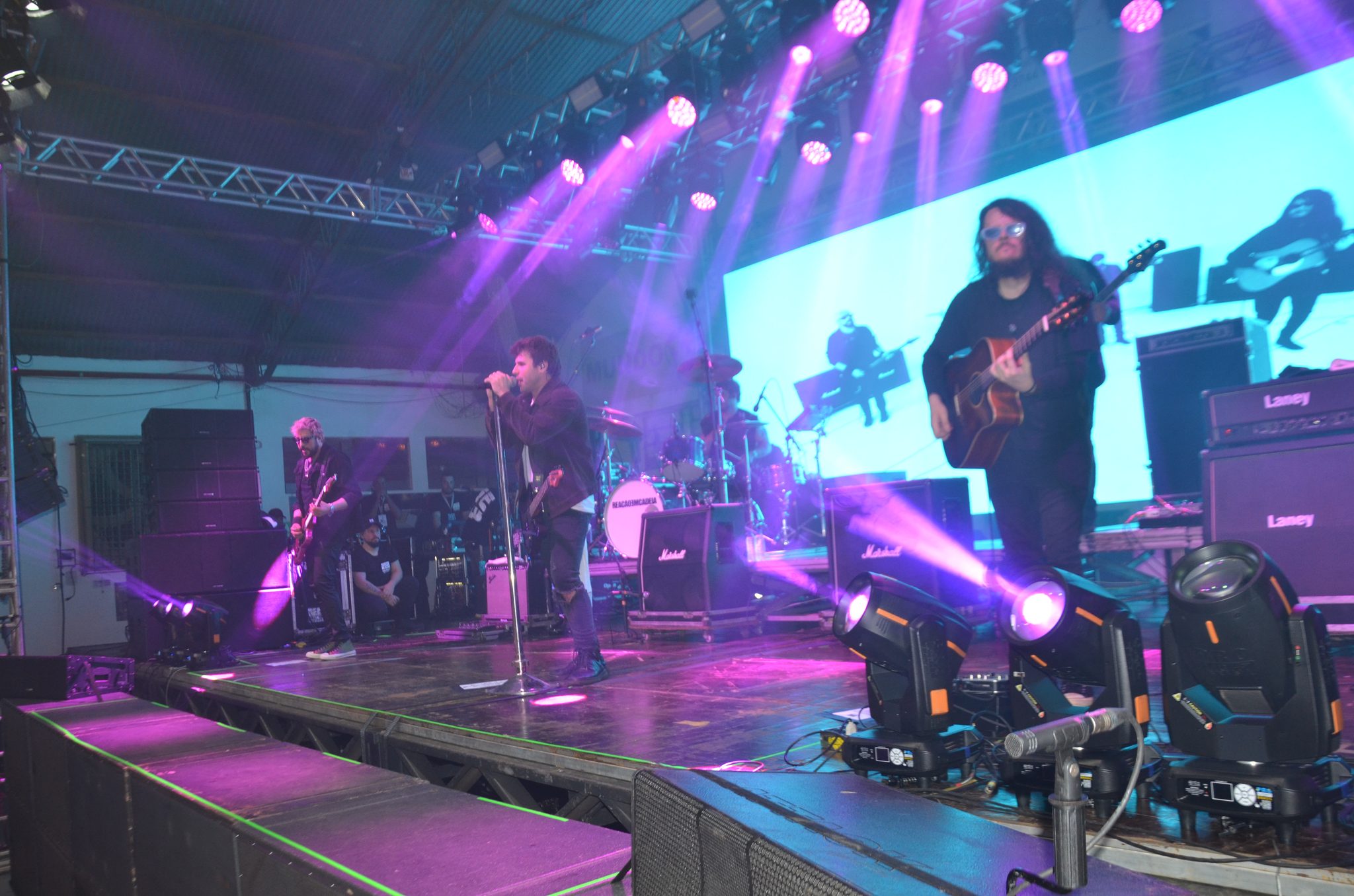 FW- Show Anjos do Hanngar e Reação em Cadeia