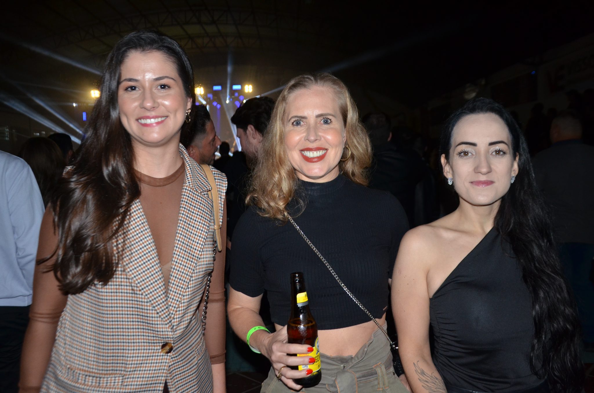 FW- Show Anjos do Hanngar e Reação em Cadeia