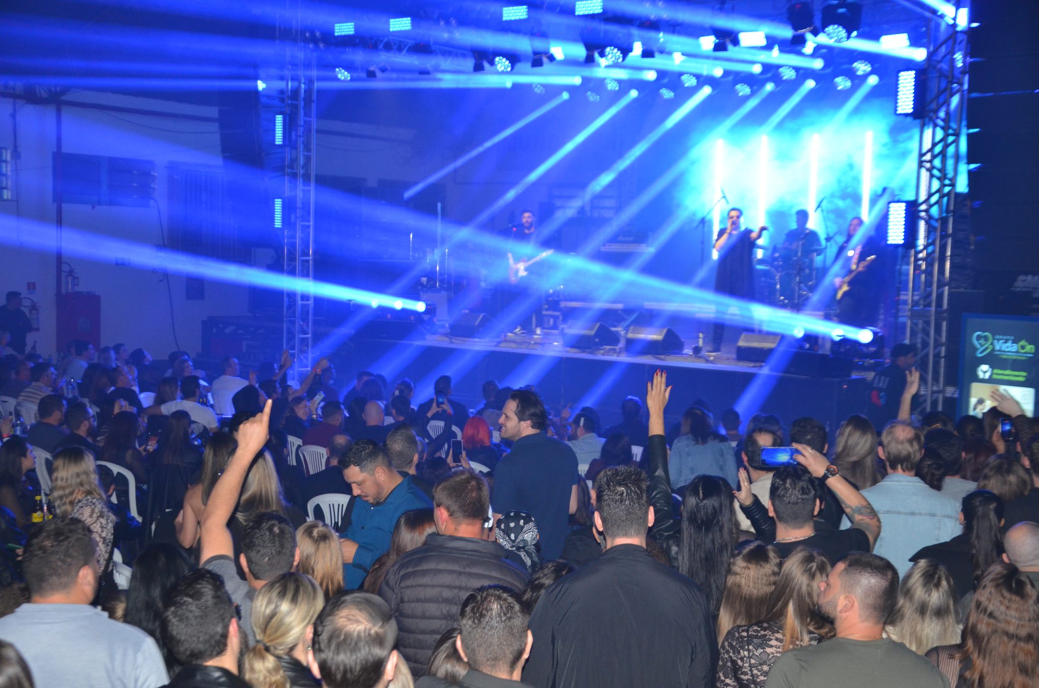 FW- Show Anjos do Hanngar e Reação em Cadeia