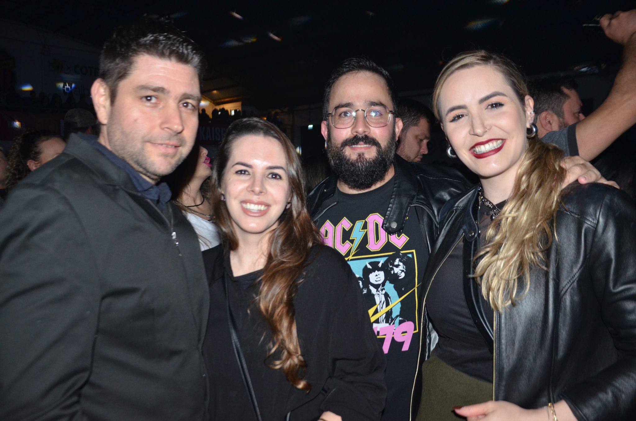 FW- Show Anjos do Hanngar e Reação em Cadeia