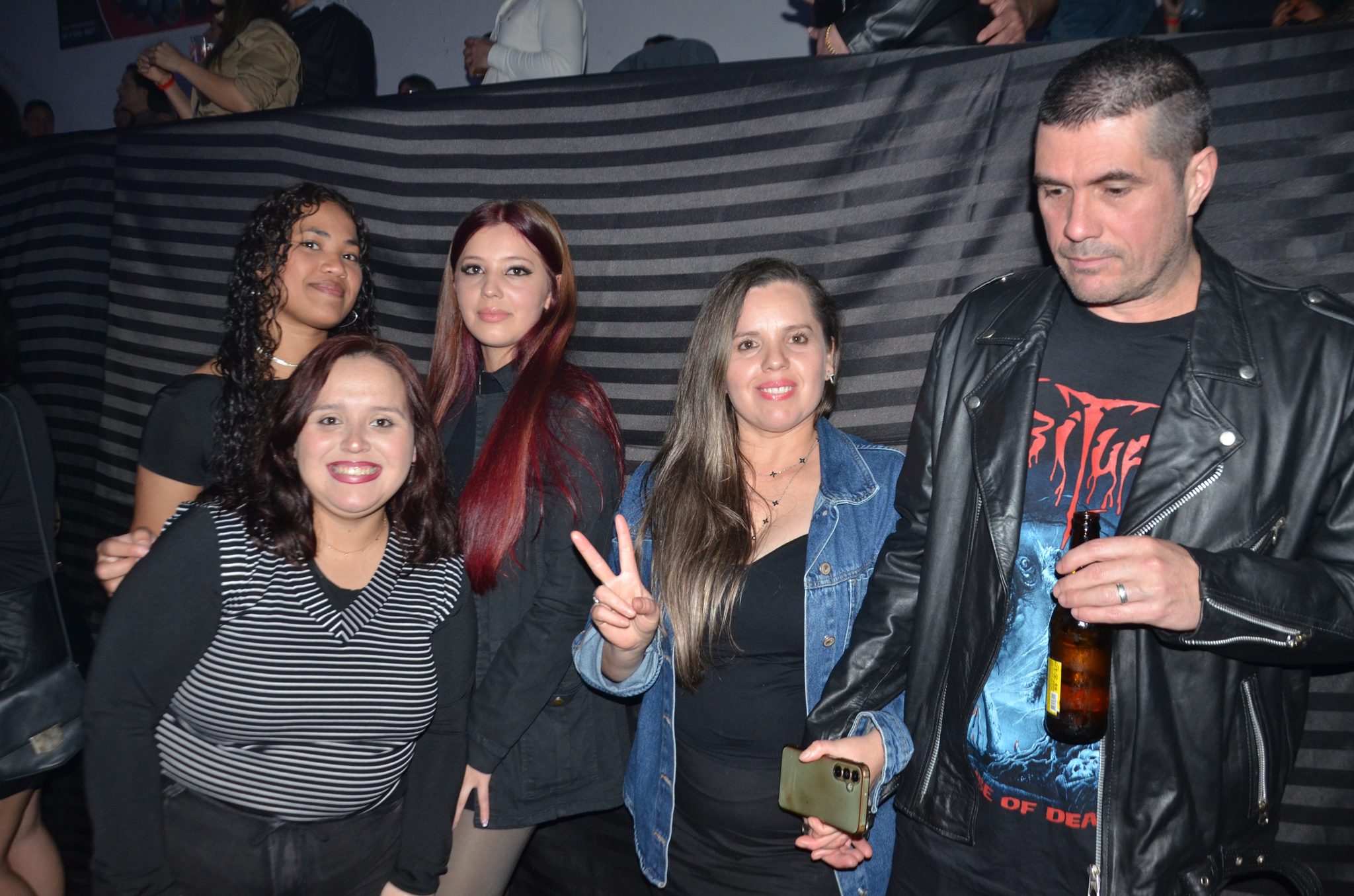 FW- Show Anjos do Hanngar e Reação em Cadeia