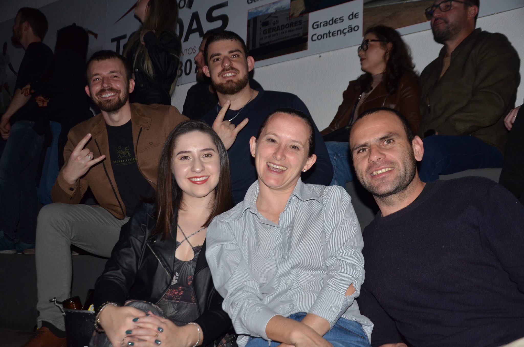 FW- Show Anjos do Hanngar e Reação em Cadeia