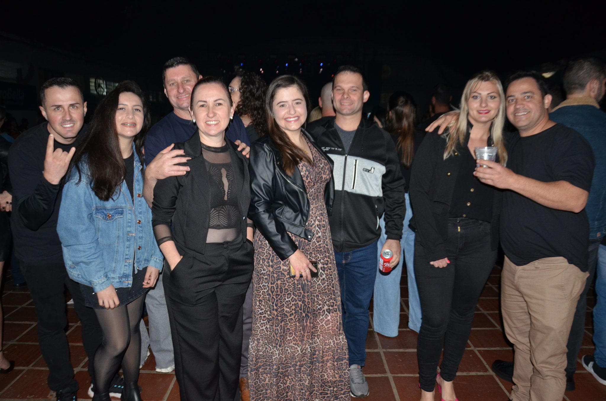 FW- Show Anjos do Hanngar e Reação em Cadeia