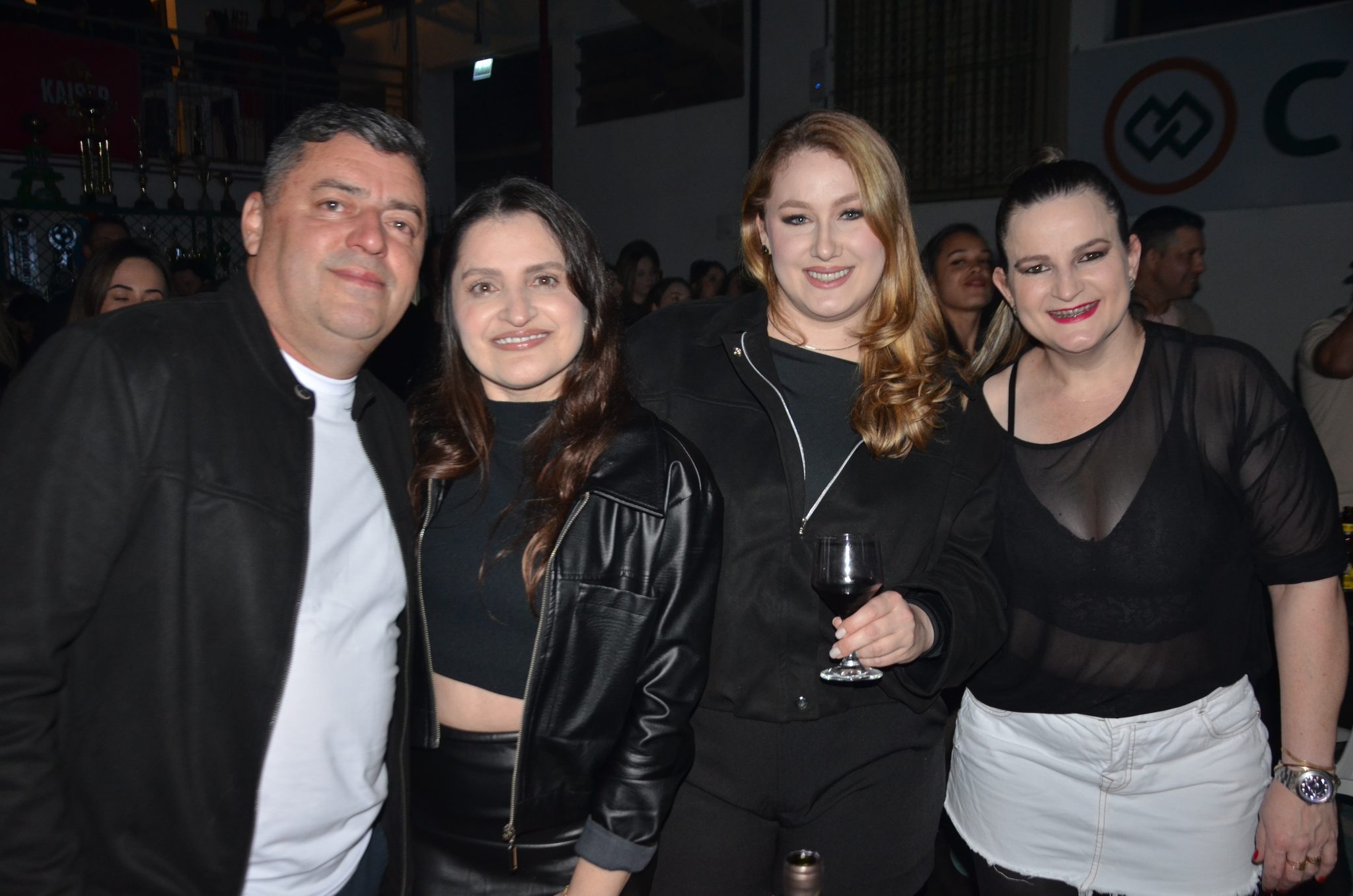 FW- Show Anjos do Hanngar e Reação em Cadeia