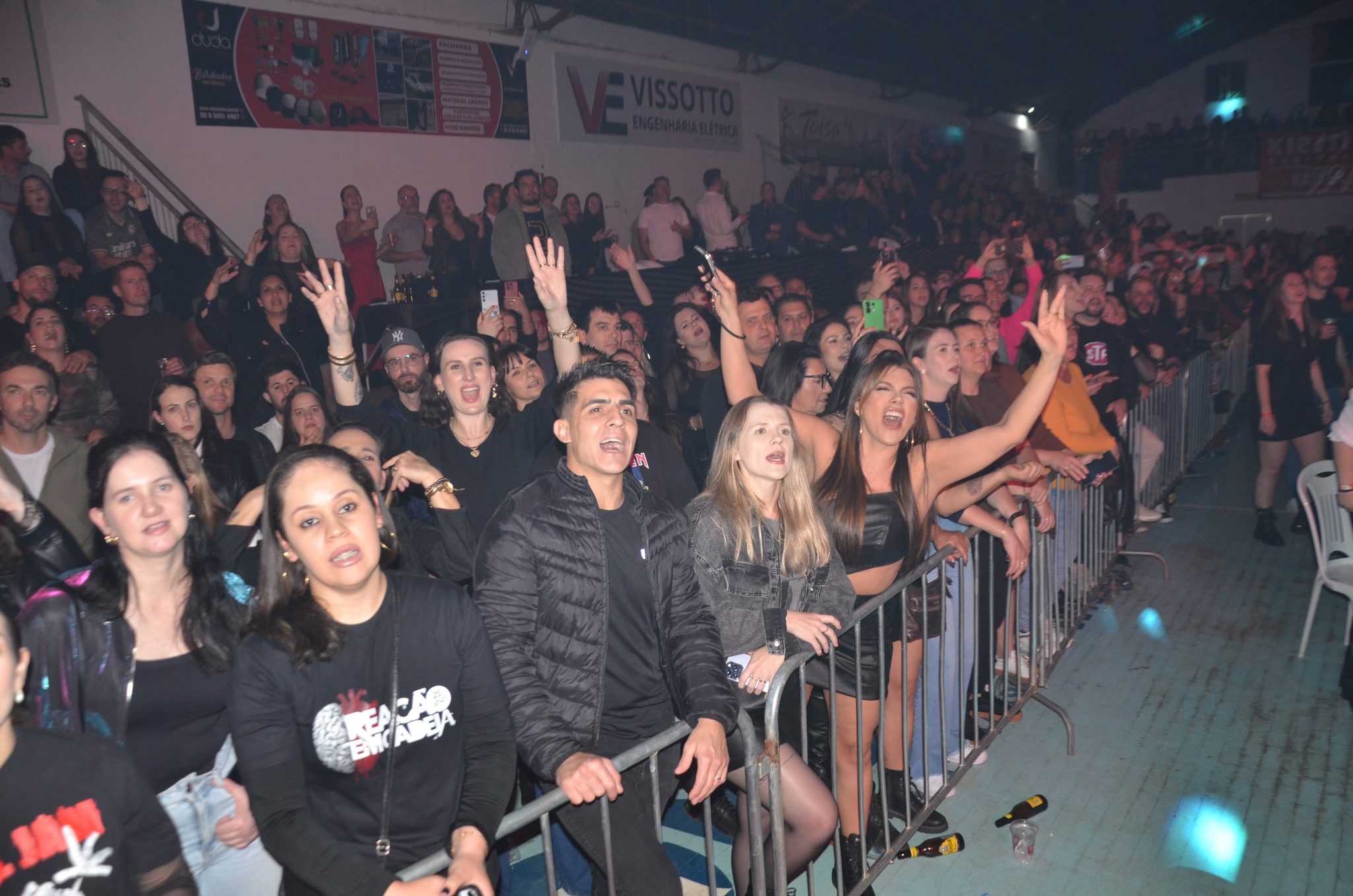 FW- Show Anjos do Hanngar e Reação em Cadeia