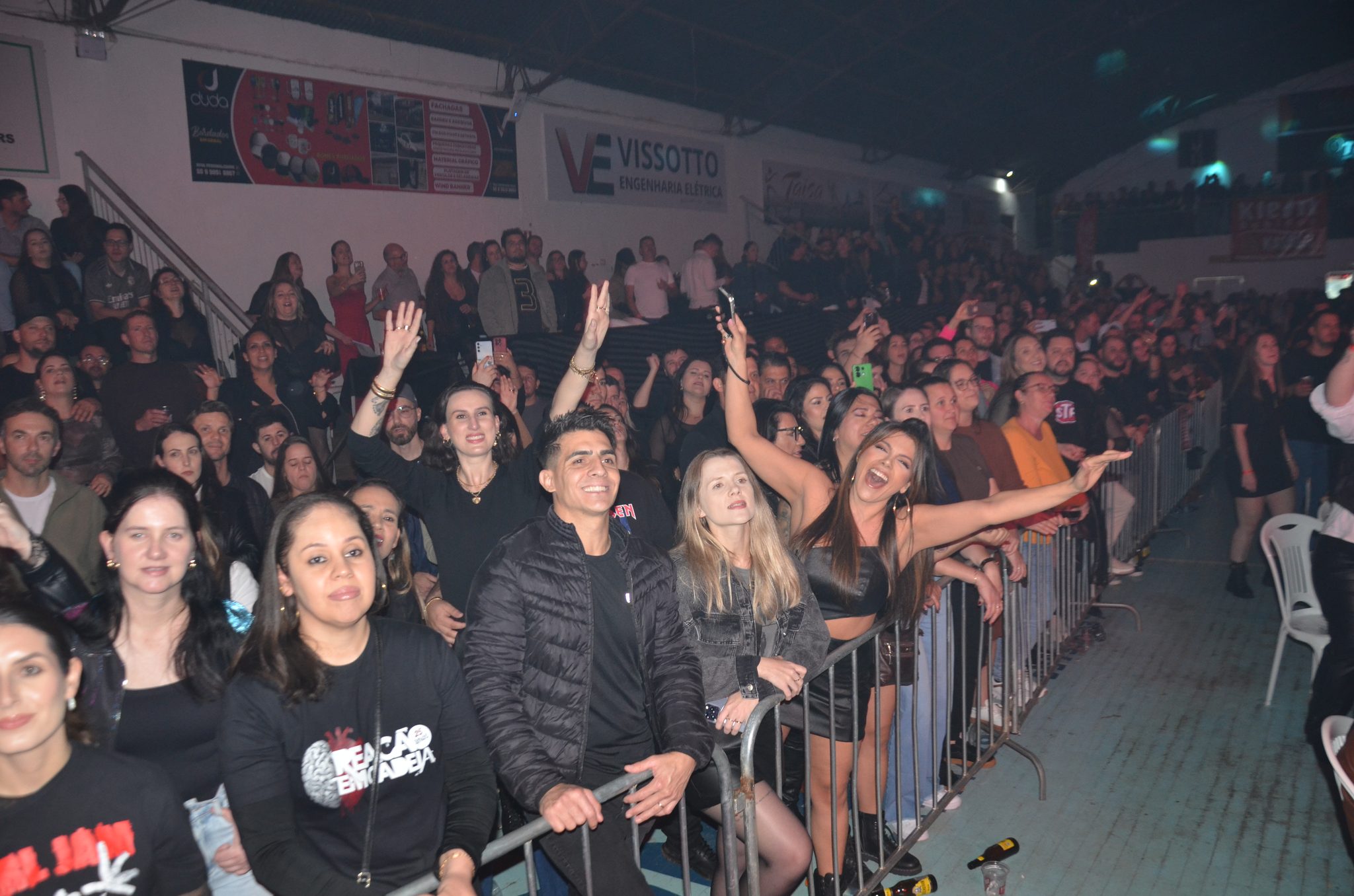 FW- Show Anjos do Hanngar e Reação em Cadeia