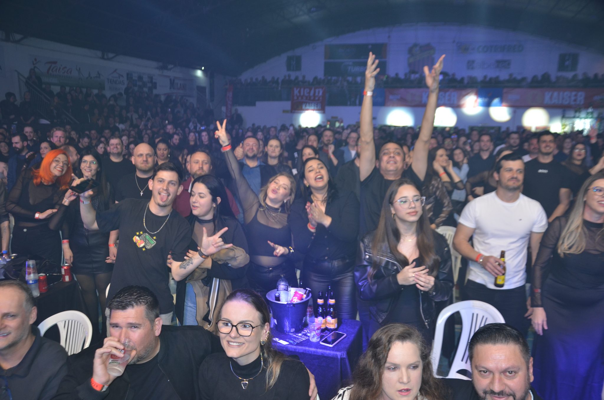FW- Show Anjos do Hanngar e Reação em Cadeia
