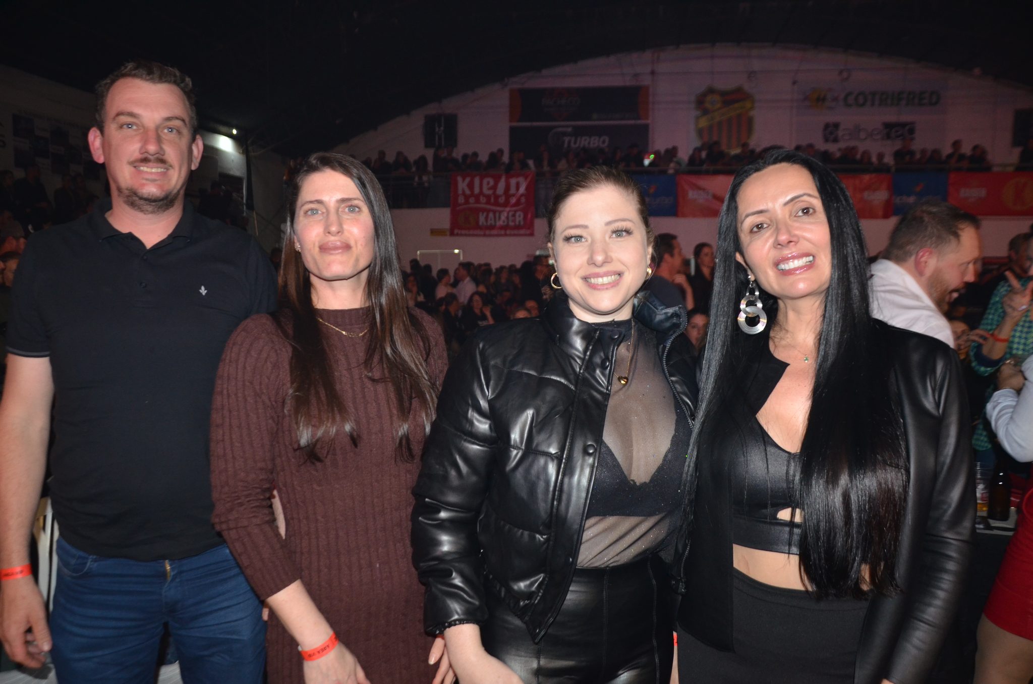 FW- Show Anjos do Hanngar e Reação em Cadeia