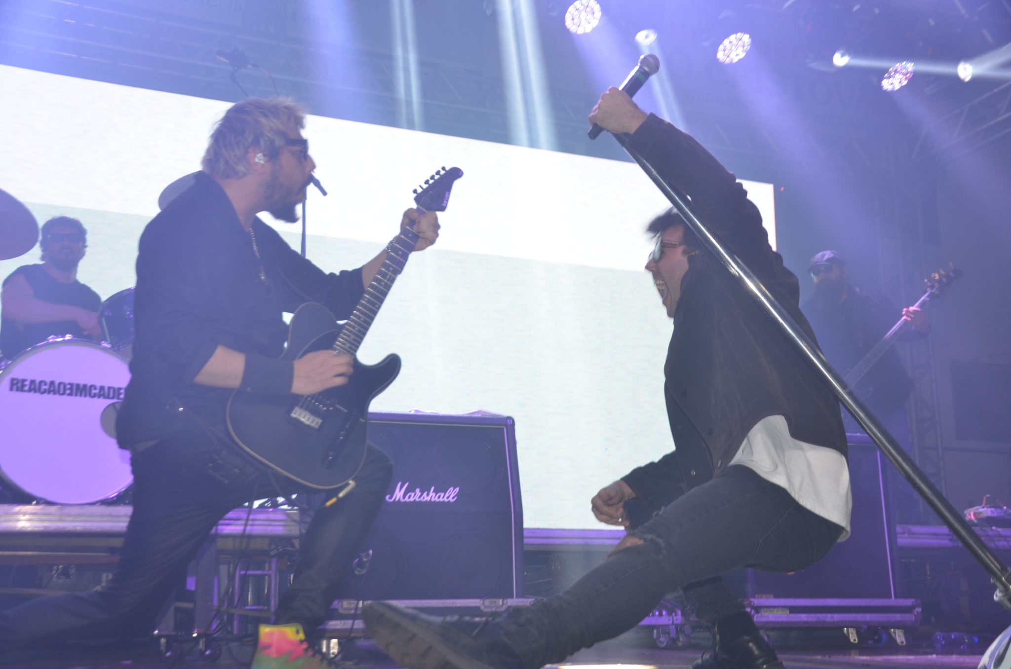 FW- Show Anjos do Hanngar e Reação em Cadeia