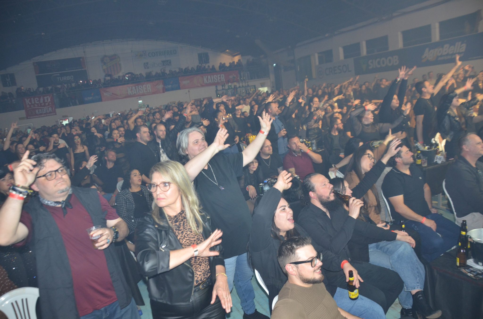 FW- Show Anjos do Hanngar e Reação em Cadeia