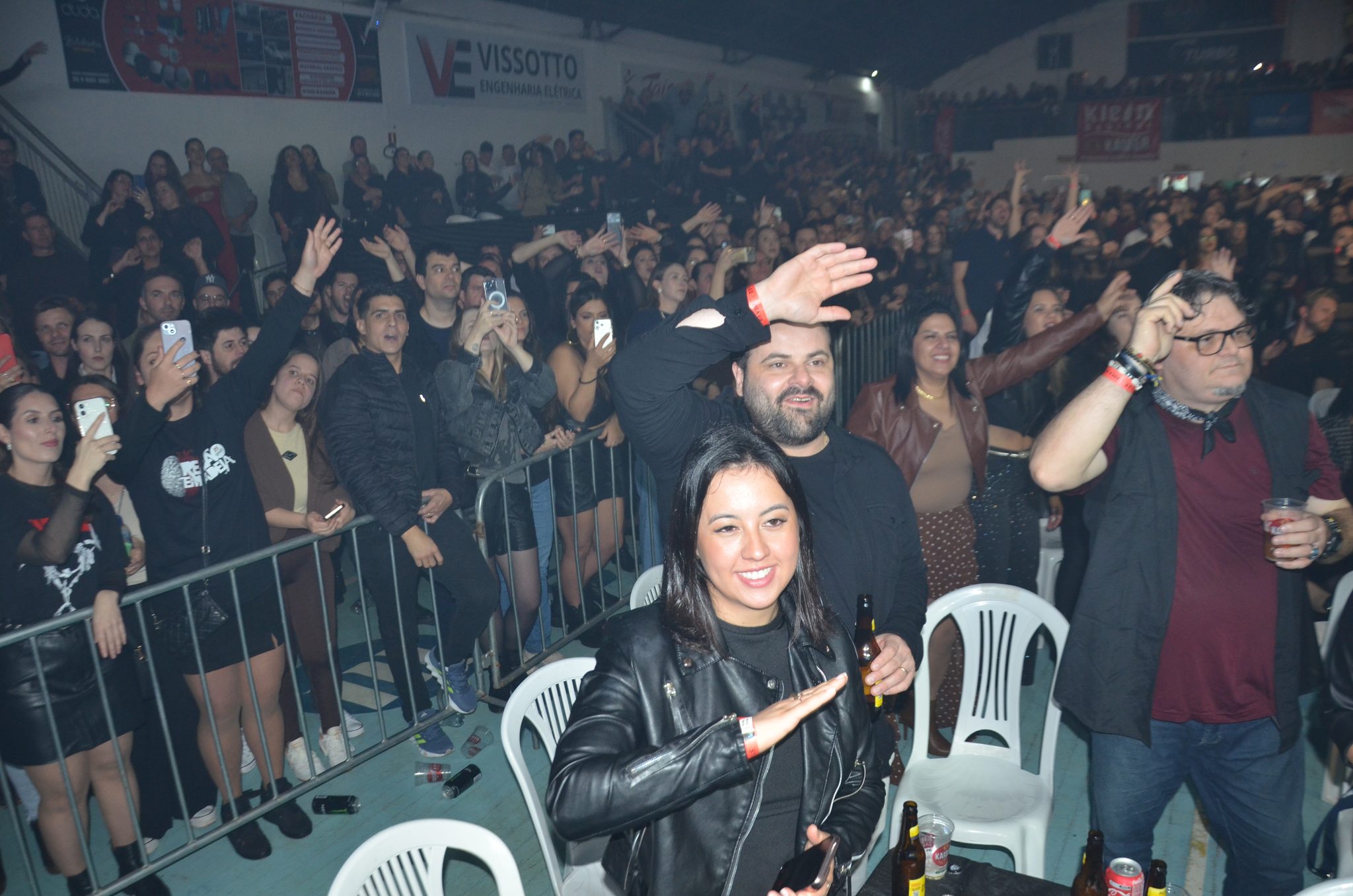 FW- Show Anjos do Hanngar e Reação em Cadeia