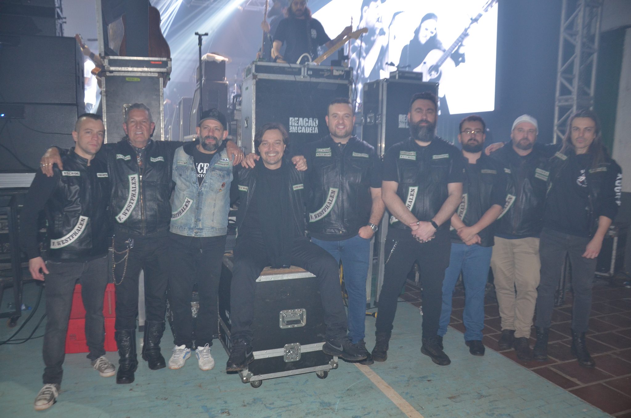 FW- Show Anjos do Hanngar e Reação em Cadeia