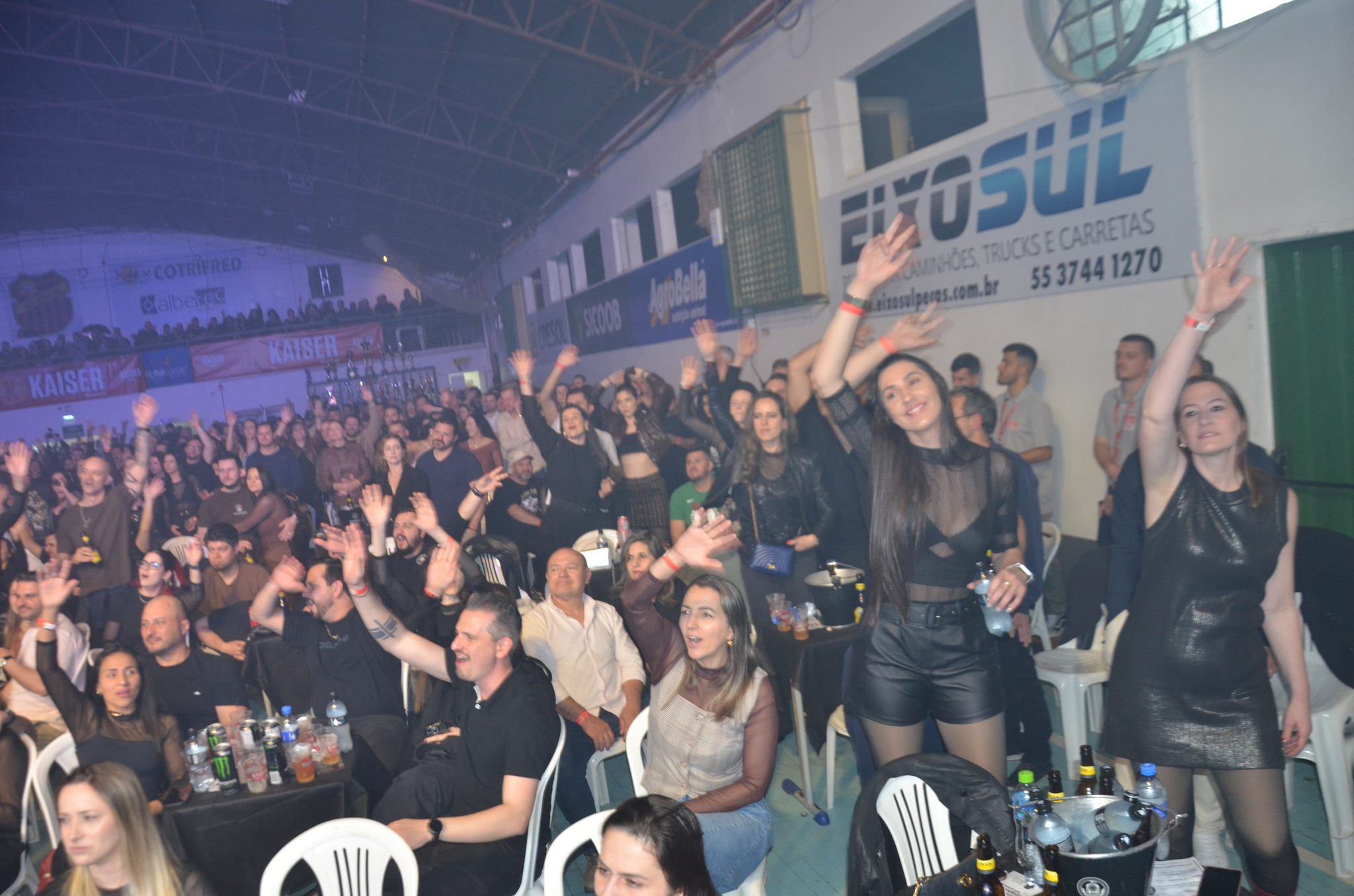 FW- Show Anjos do Hanngar e Reação em Cadeia