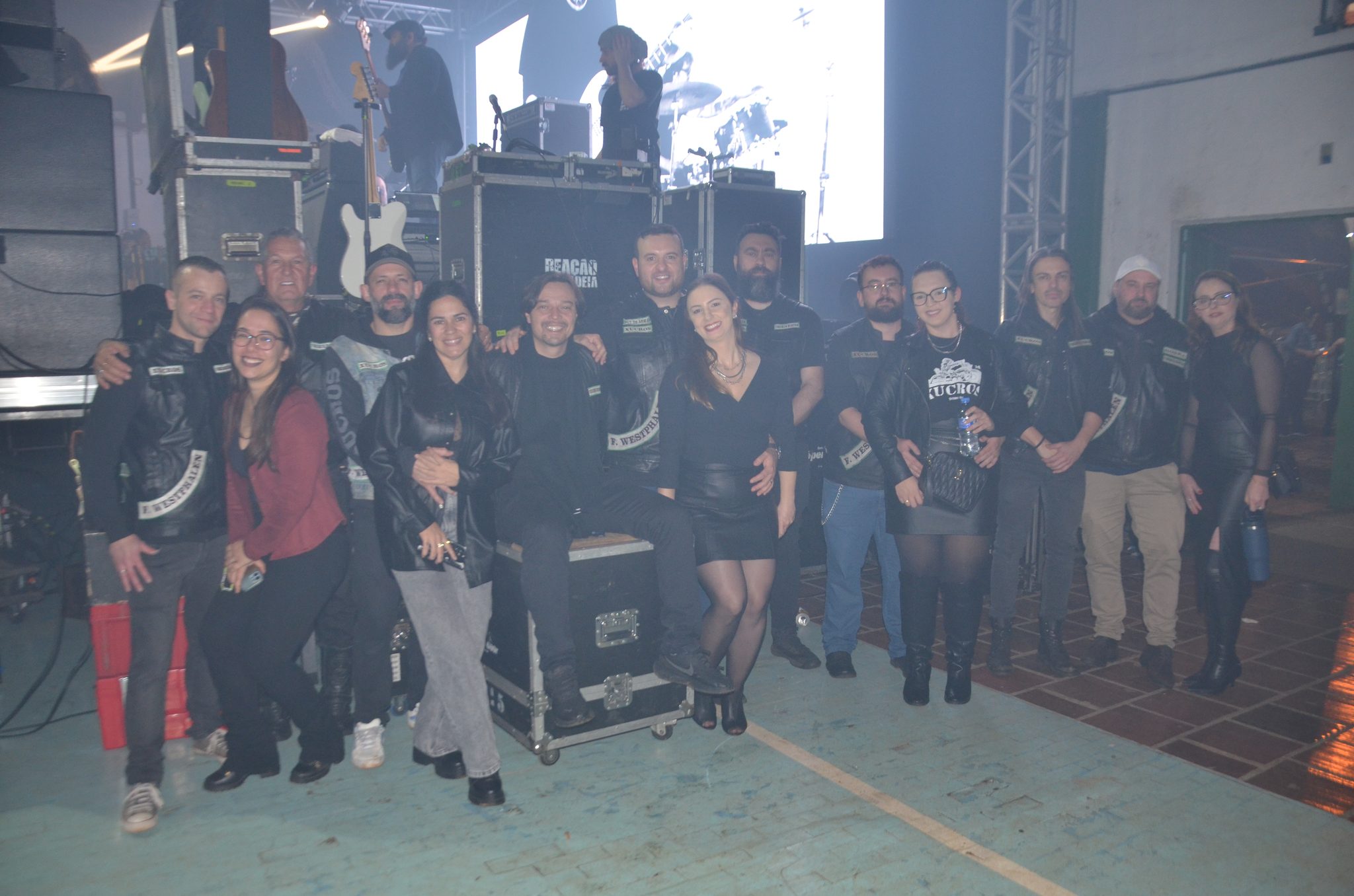FW- Show Anjos do Hanngar e Reação em Cadeia