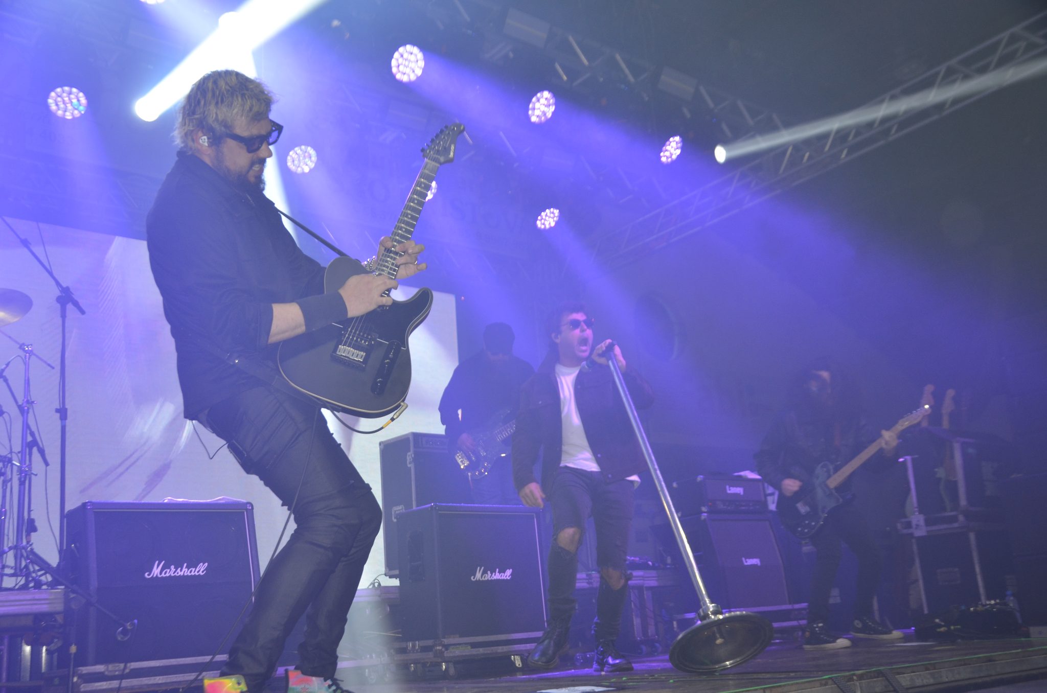 FW- Show Anjos do Hanngar e Reação em Cadeia
