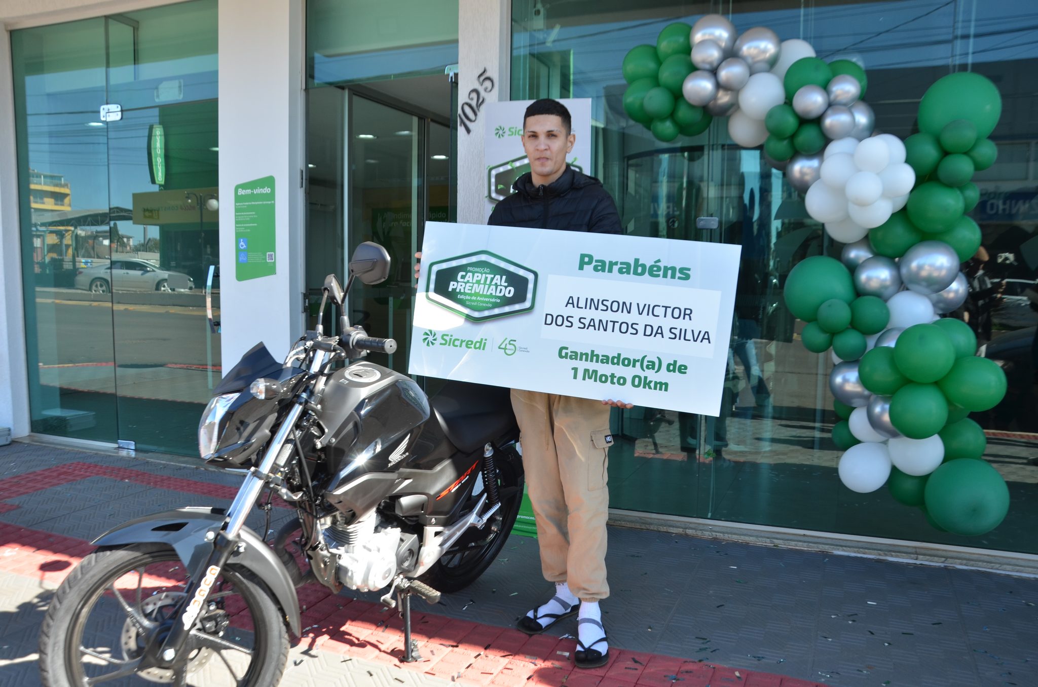 Ganhador de FW da moto 0Km da Campanha Capital Premiado - Sicredi Conexão