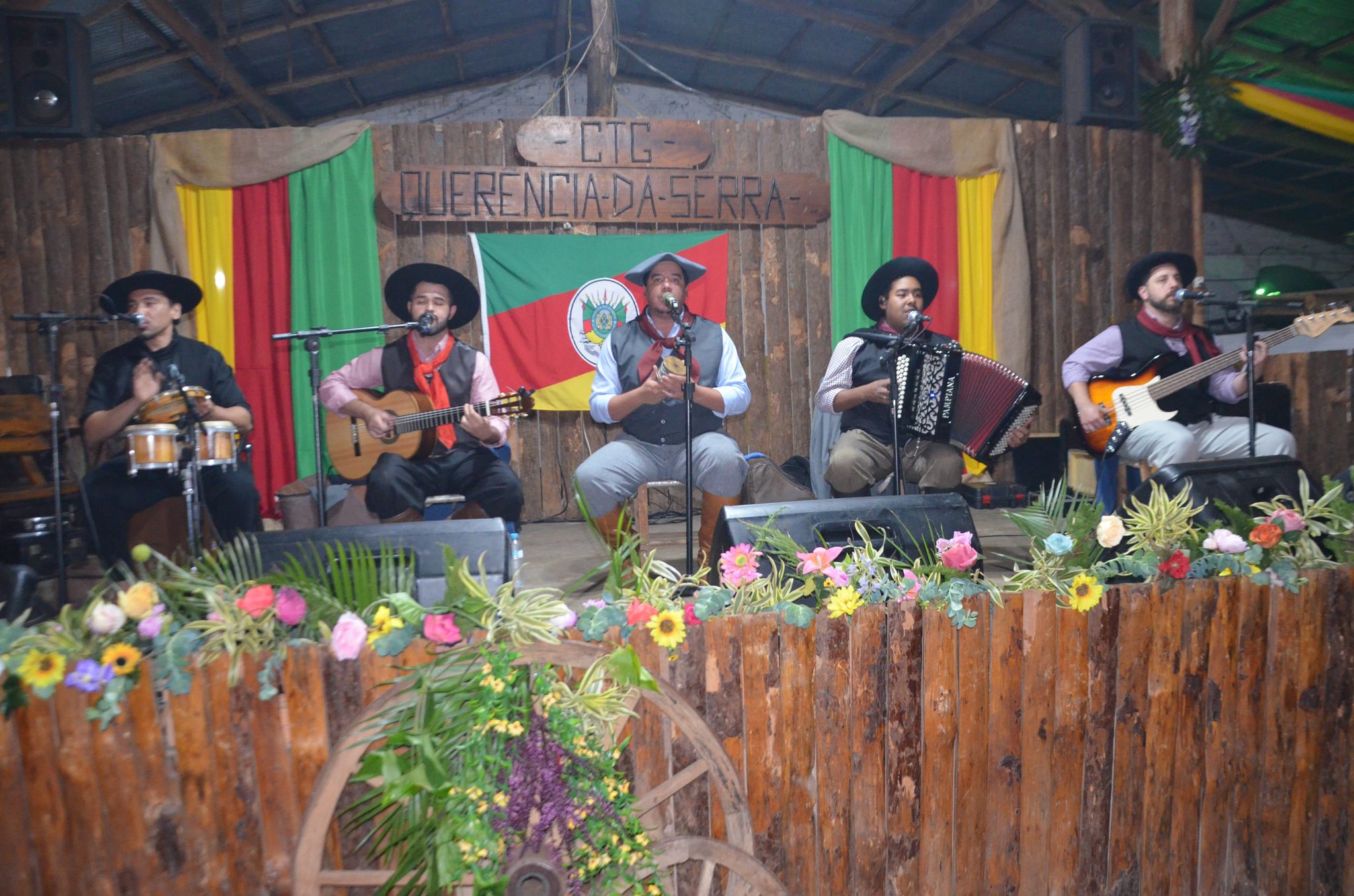 Baile à Moda Antiga - CTG Querência da Serra - Seberi