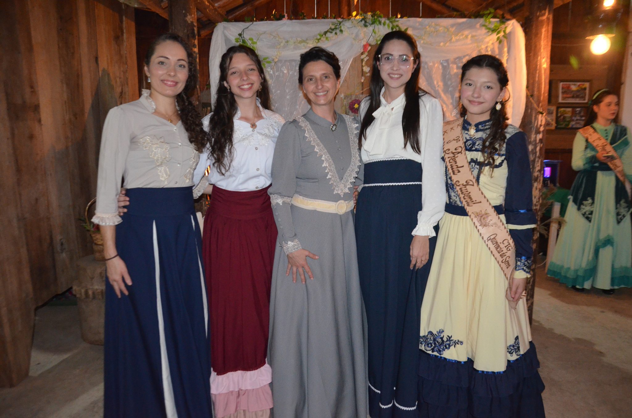 Baile à Moda Antiga - CTG Querência da Serra - Seberi
