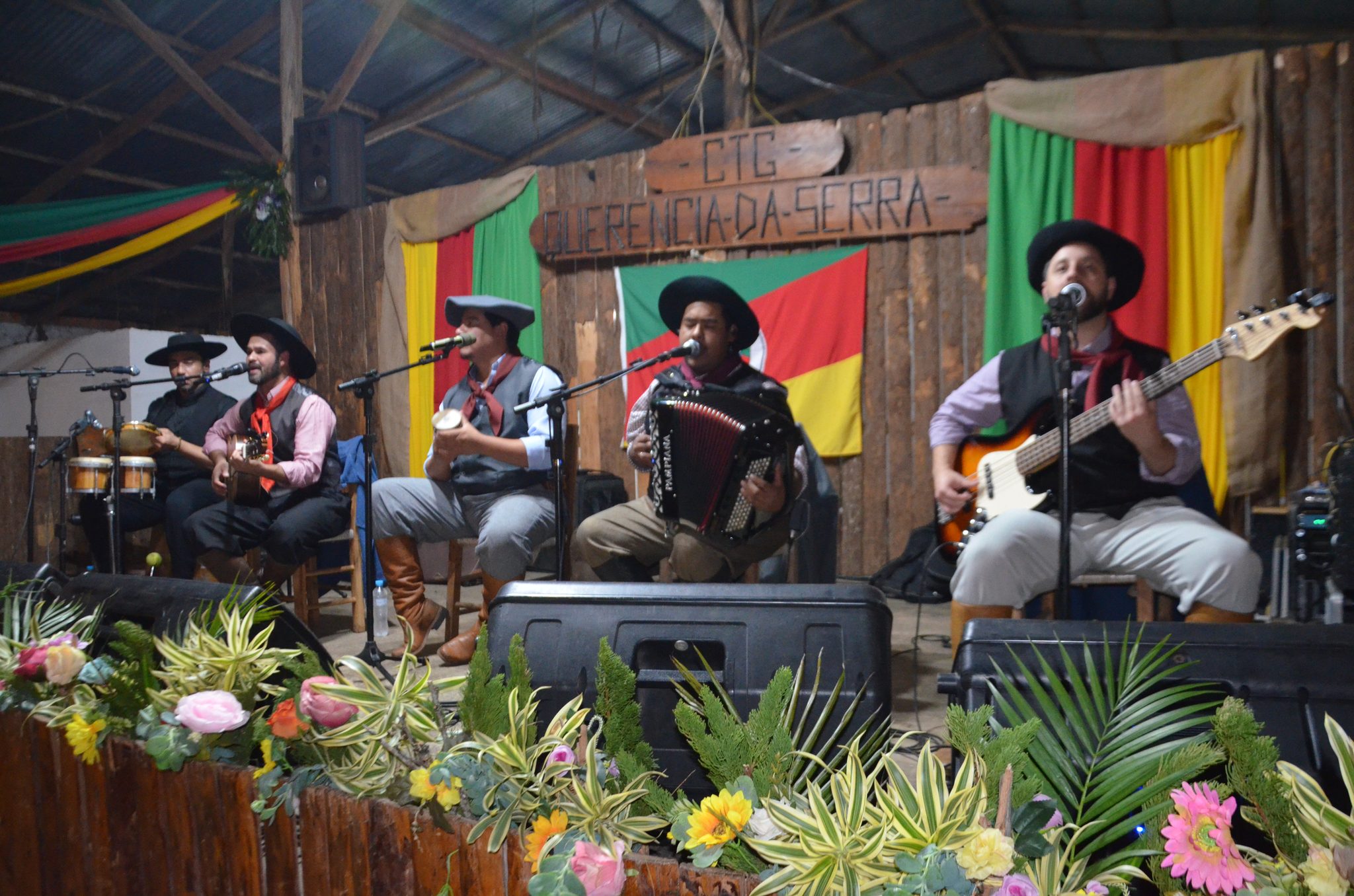 Baile à Moda Antiga - CTG Querência da Serra - Seberi