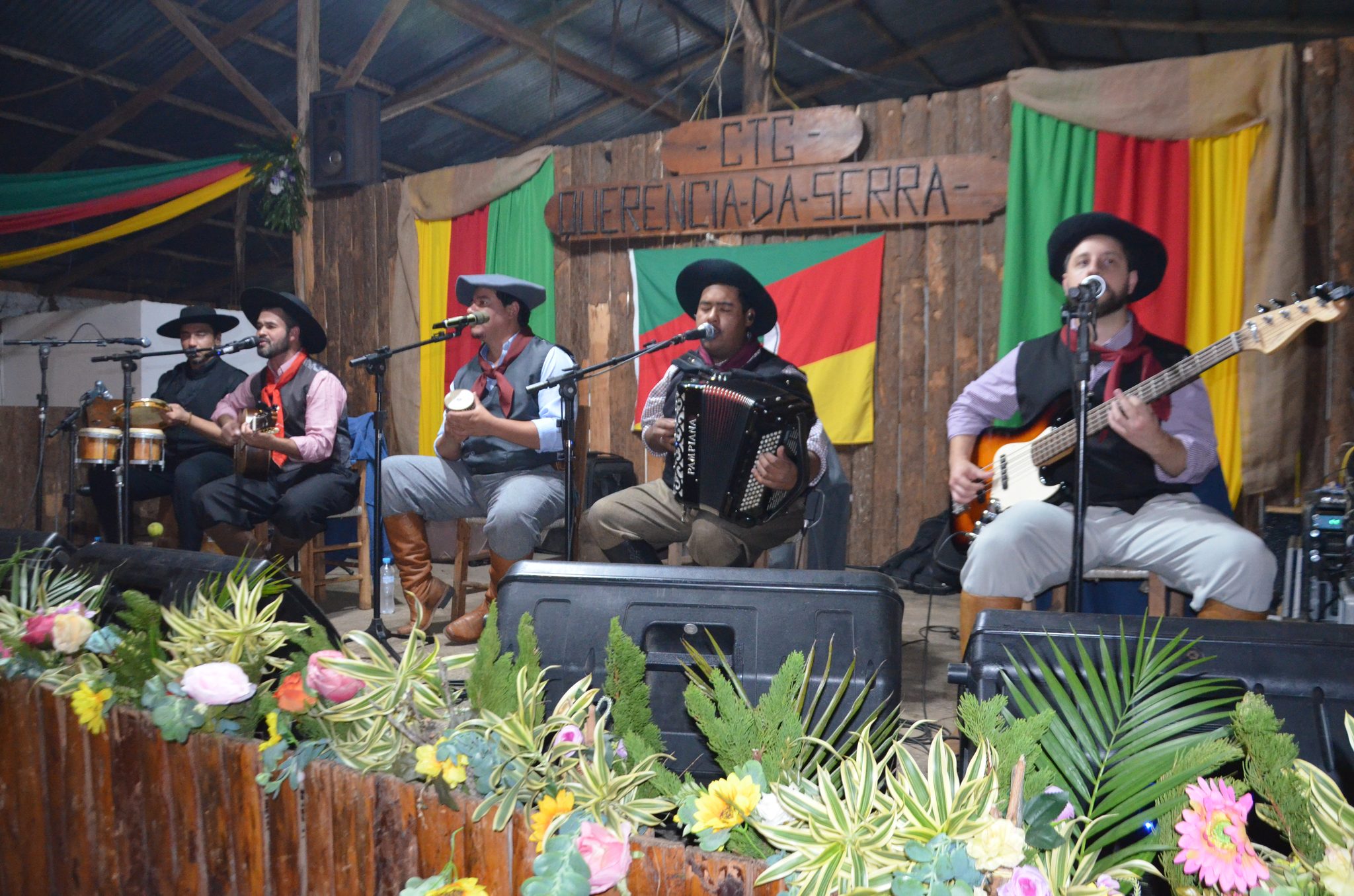 Baile à Moda Antiga - CTG Querência da Serra - Seberi