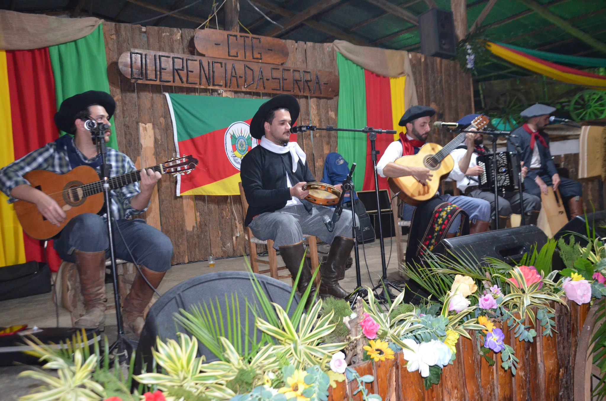 Baile à Moda Antiga - CTG Querência da Serra - Seberi
