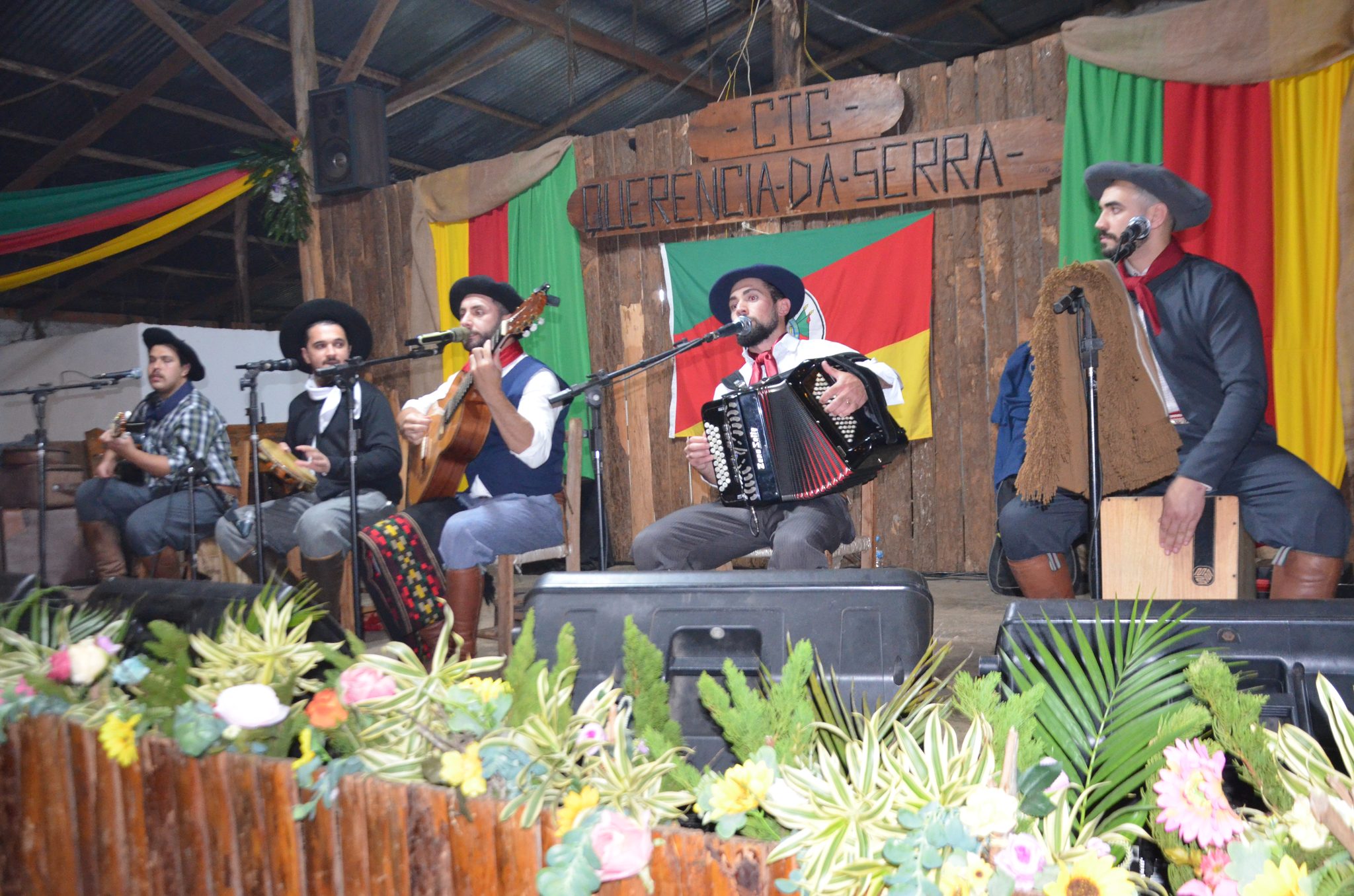 Baile à Moda Antiga - CTG Querência da Serra - Seberi