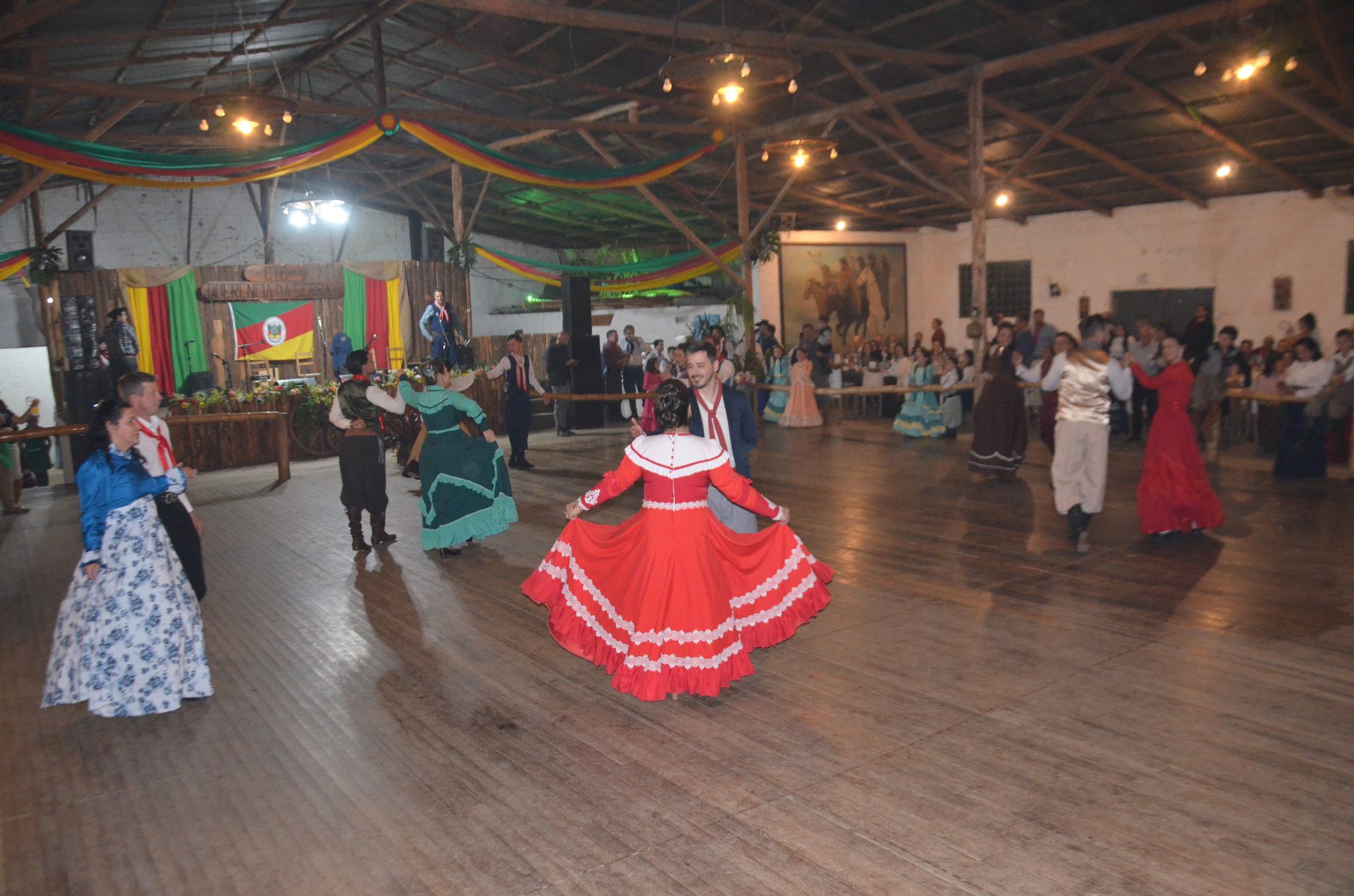 Baile à Moda Antiga - CTG Querência da Serra - Seberi
