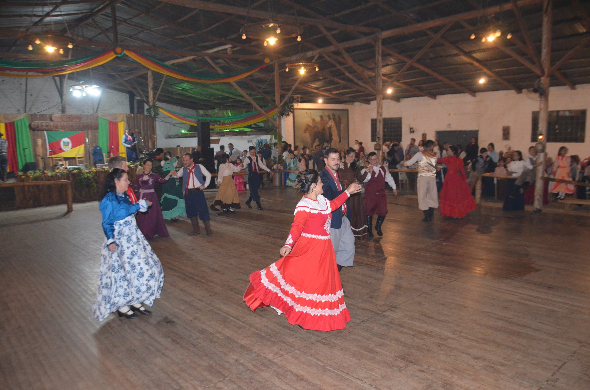Baile à Moda Antiga - CTG Querência da Serra - Seberi