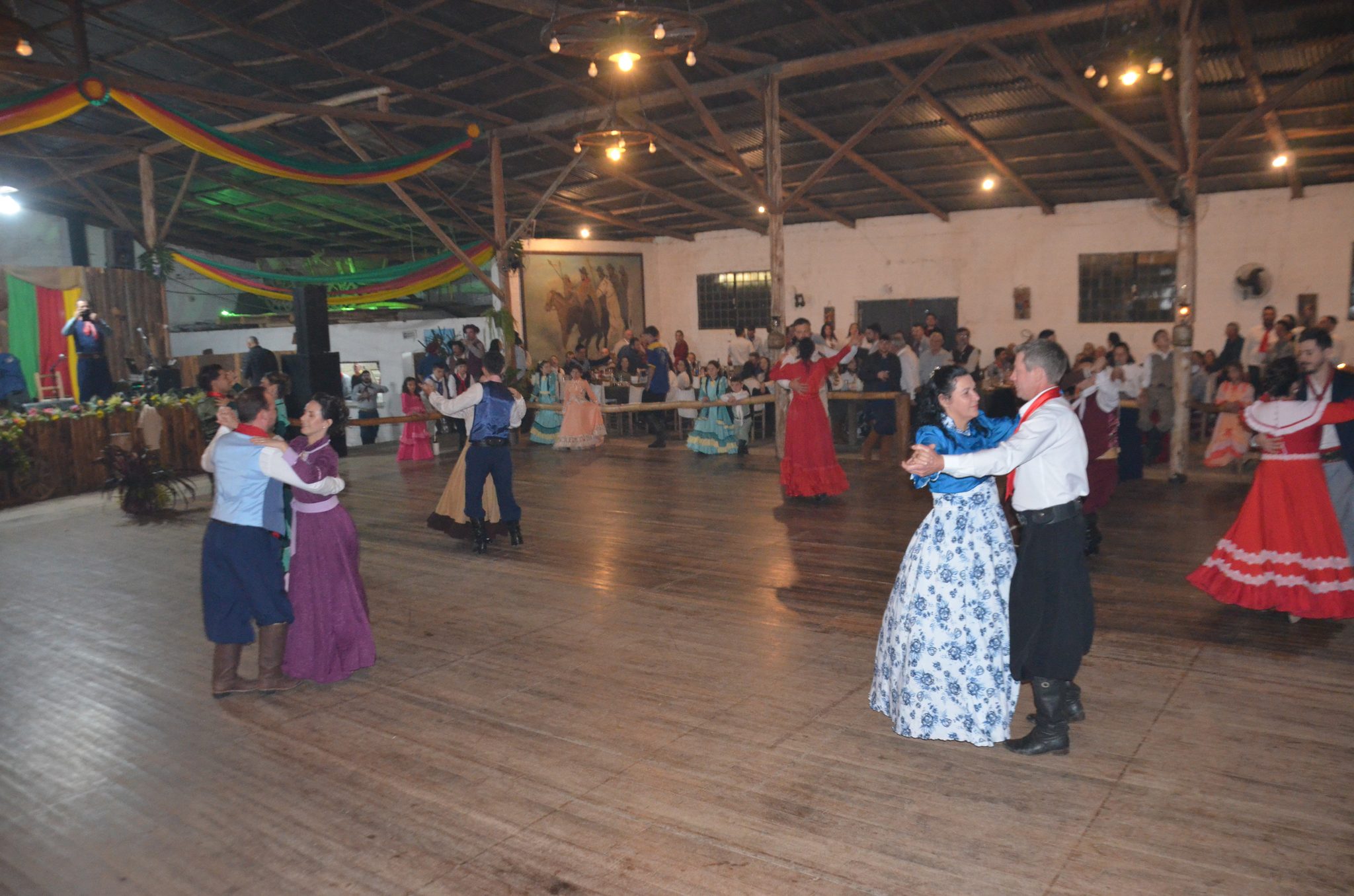 Baile à Moda Antiga - CTG Querência da Serra - Seberi