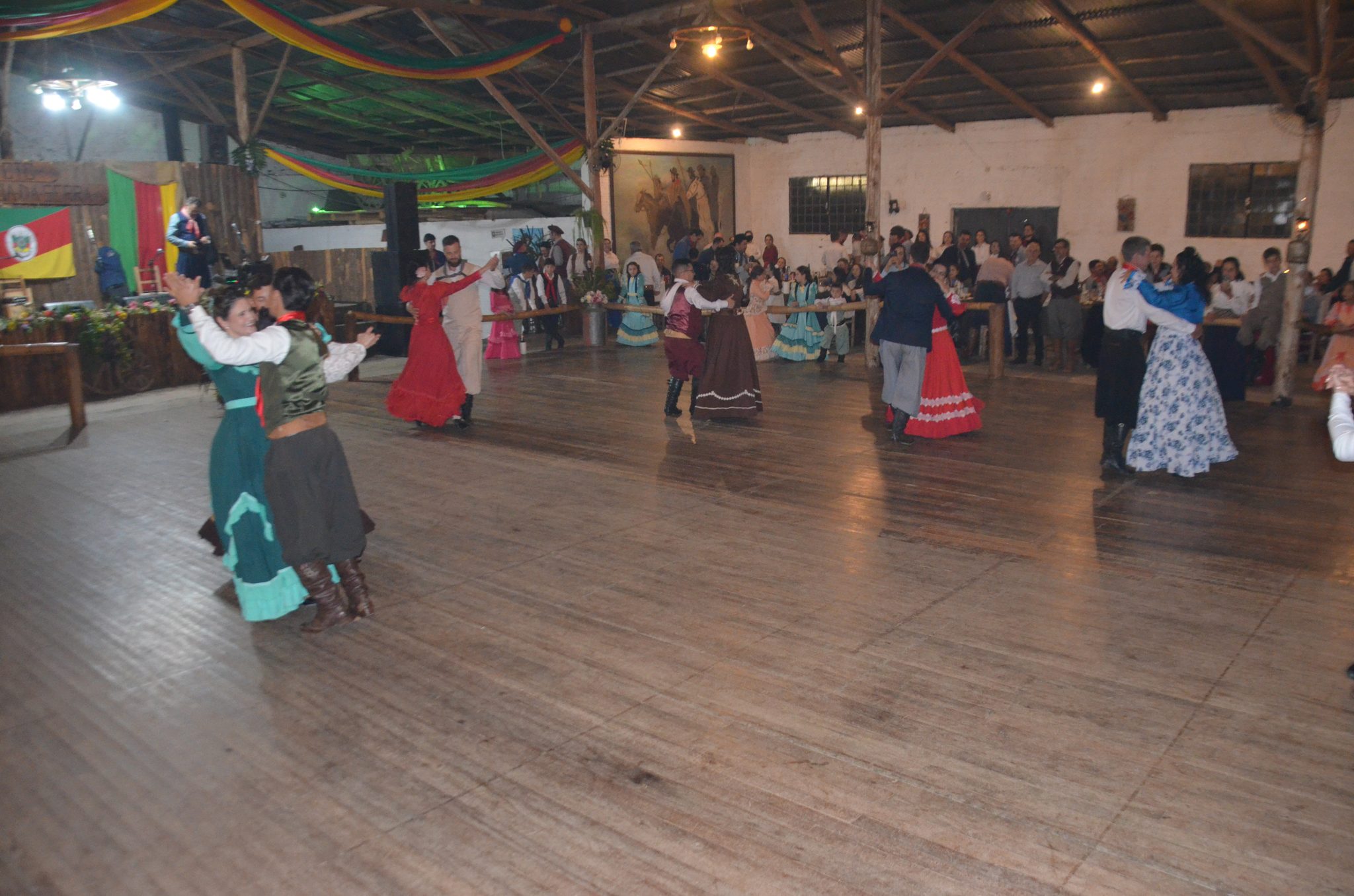 Baile à Moda Antiga - CTG Querência da Serra - Seberi