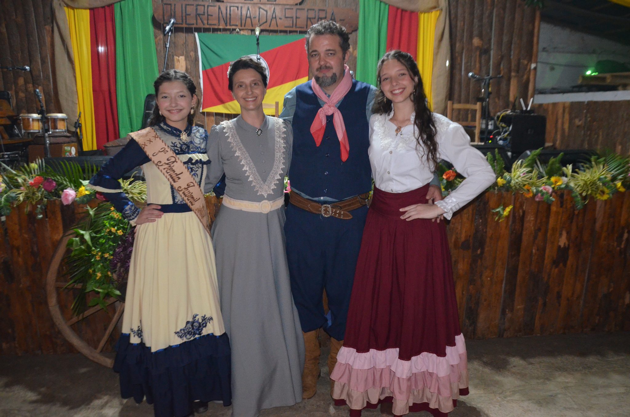 Baile à Moda Antiga - CTG Querência da Serra - Seberi