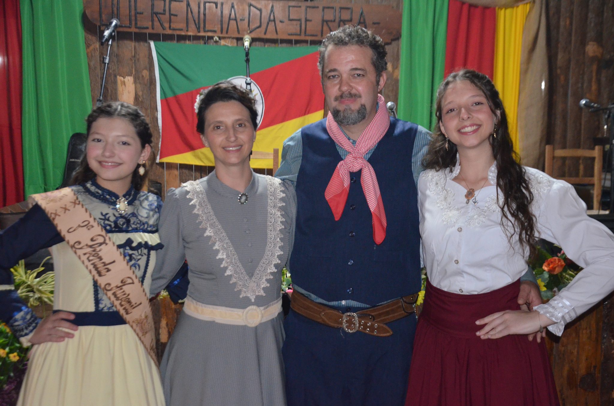 Baile à Moda Antiga - CTG Querência da Serra - Seberi